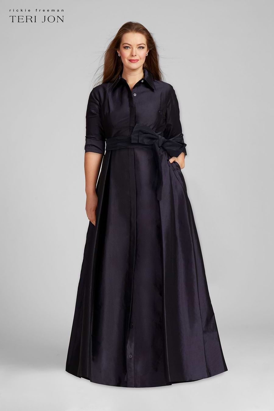 teri jon shirt dress Metallic Jacquard - Gold line silhouette Full length Polyester Imported Model is 510/177cm.Perfect fit Metallic Jacquard Shirtdress Gown with