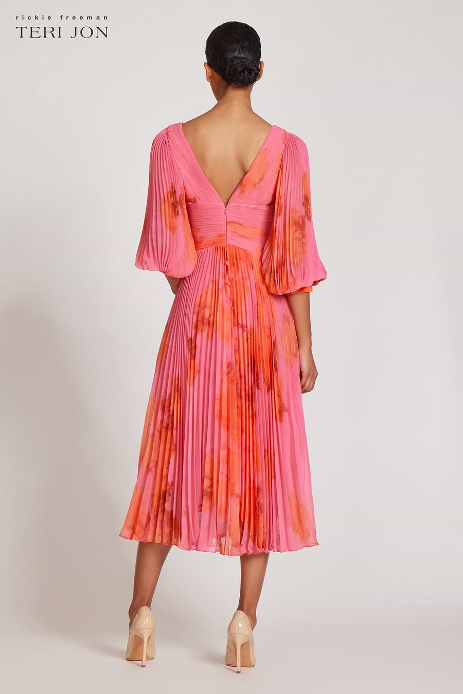 Printed Chiffon Pleated Full Sleeve Dress – Terijon.com