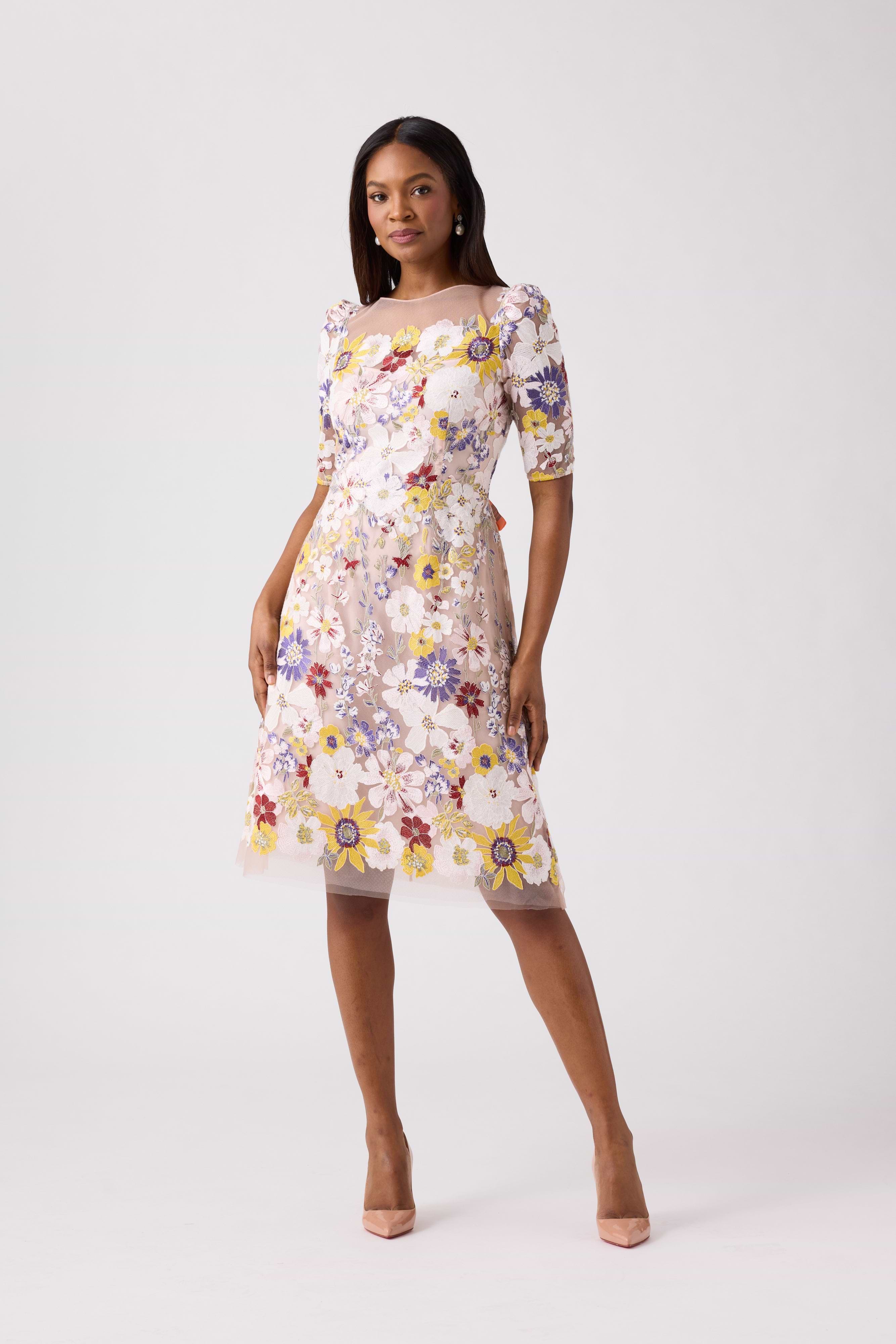 Fit for Every Figure: The Beauty of Fit and Flare Silhouettes Terijon.com Fit for Every Figure: The Beauty of Fit and Flare Silhouettes Terijon.com