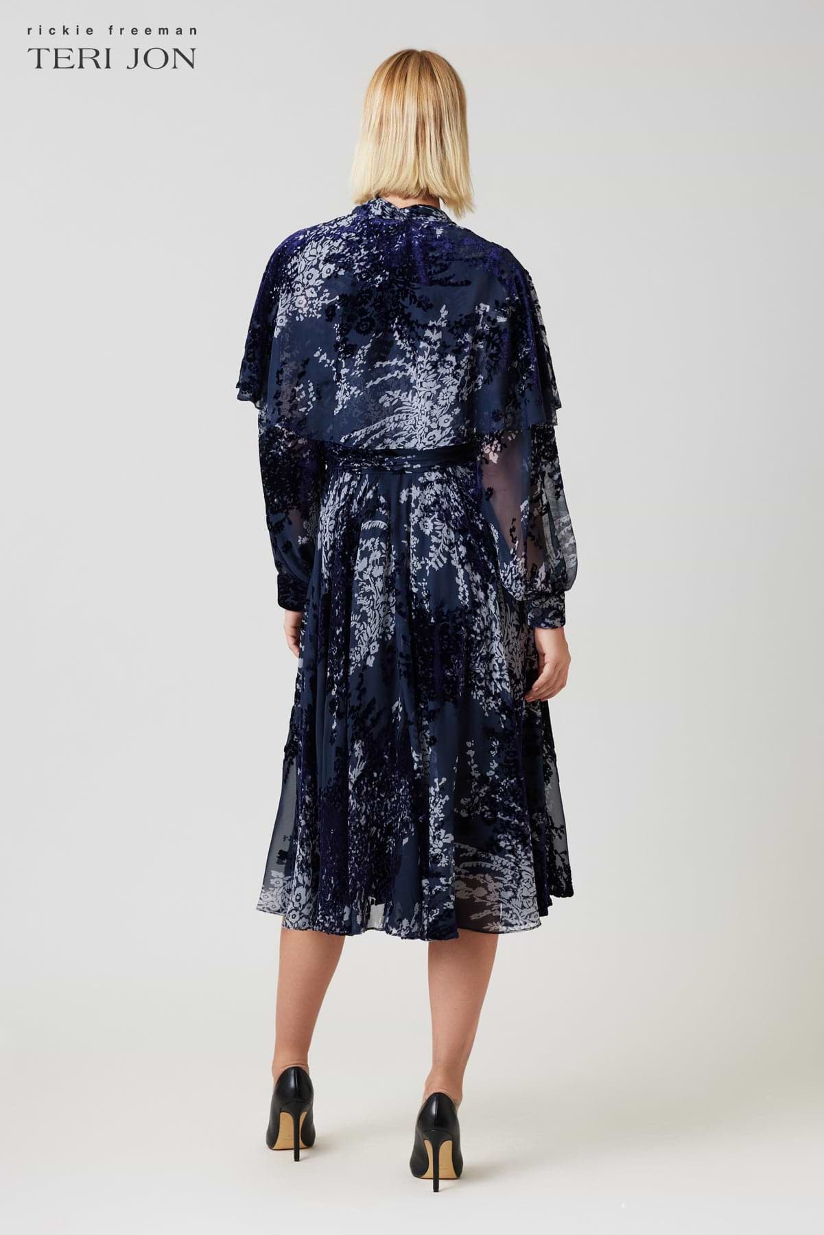 Color_Navy Multi