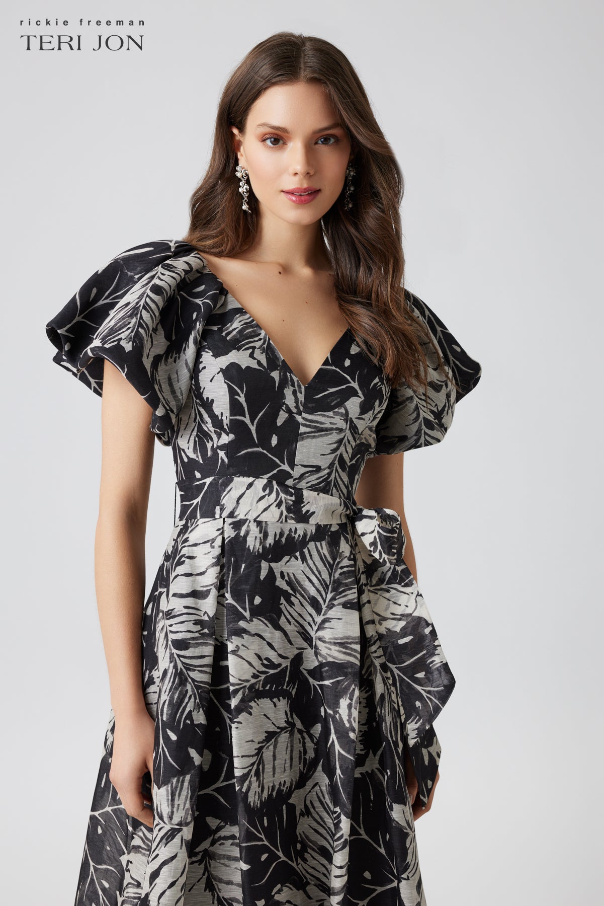 Color_Black Ivory
