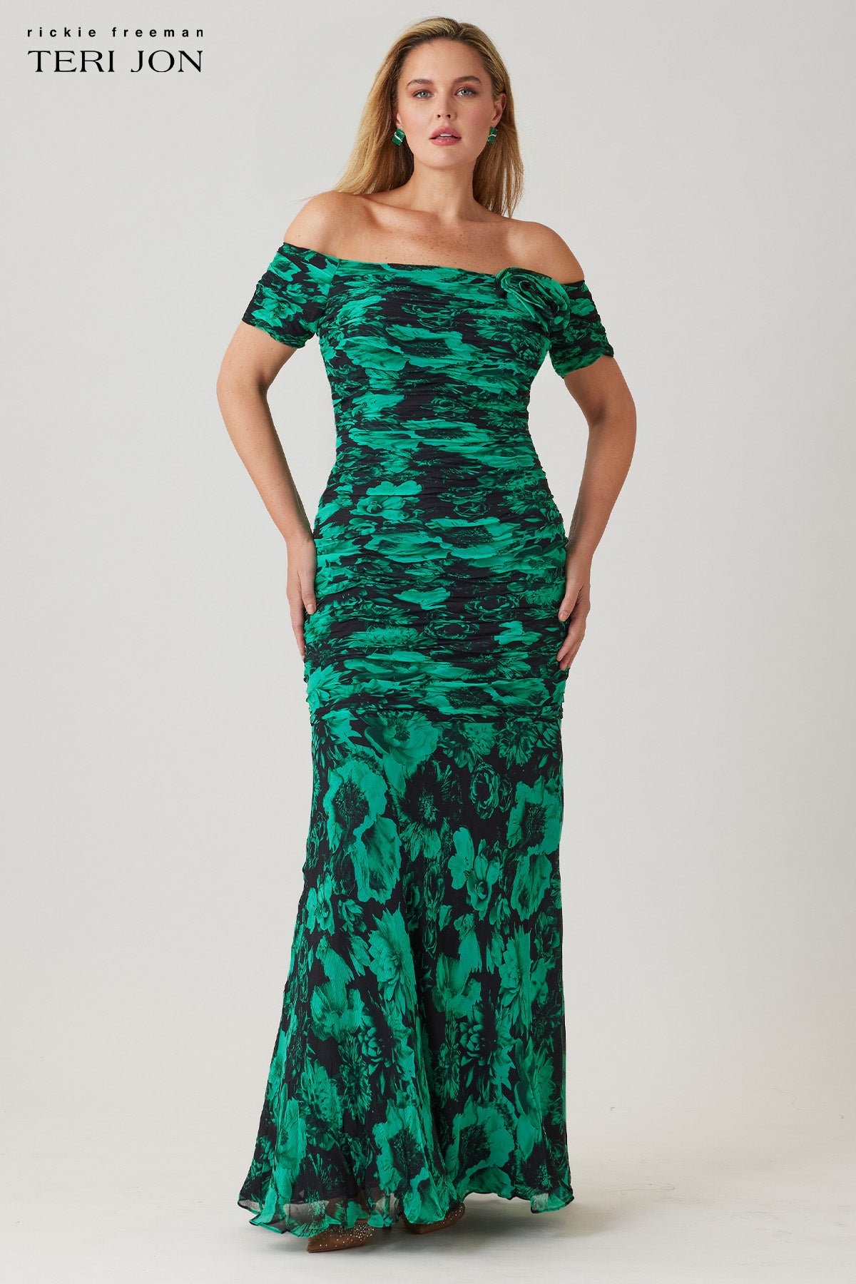 Plus Size Image Black Green
