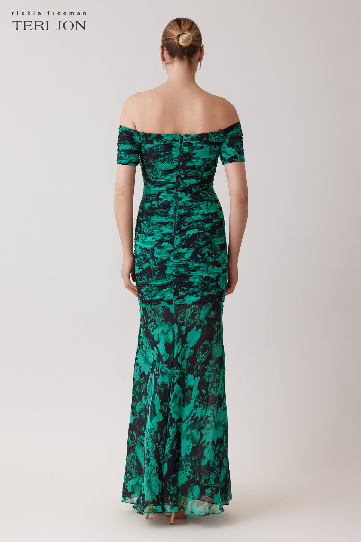 Color_Black Green