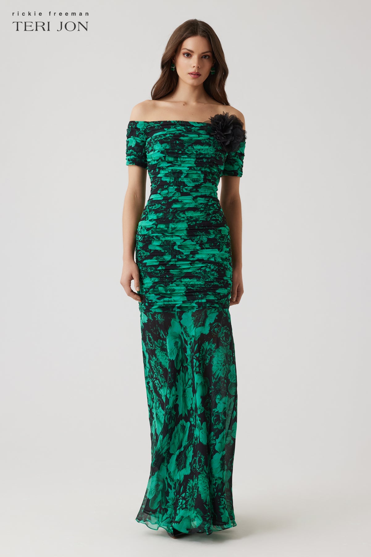 Color_Black Green