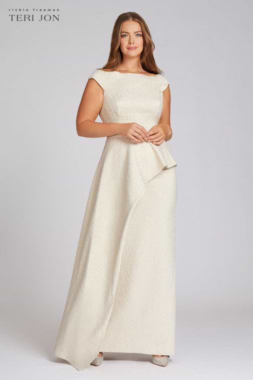 Gold Plus Size Image