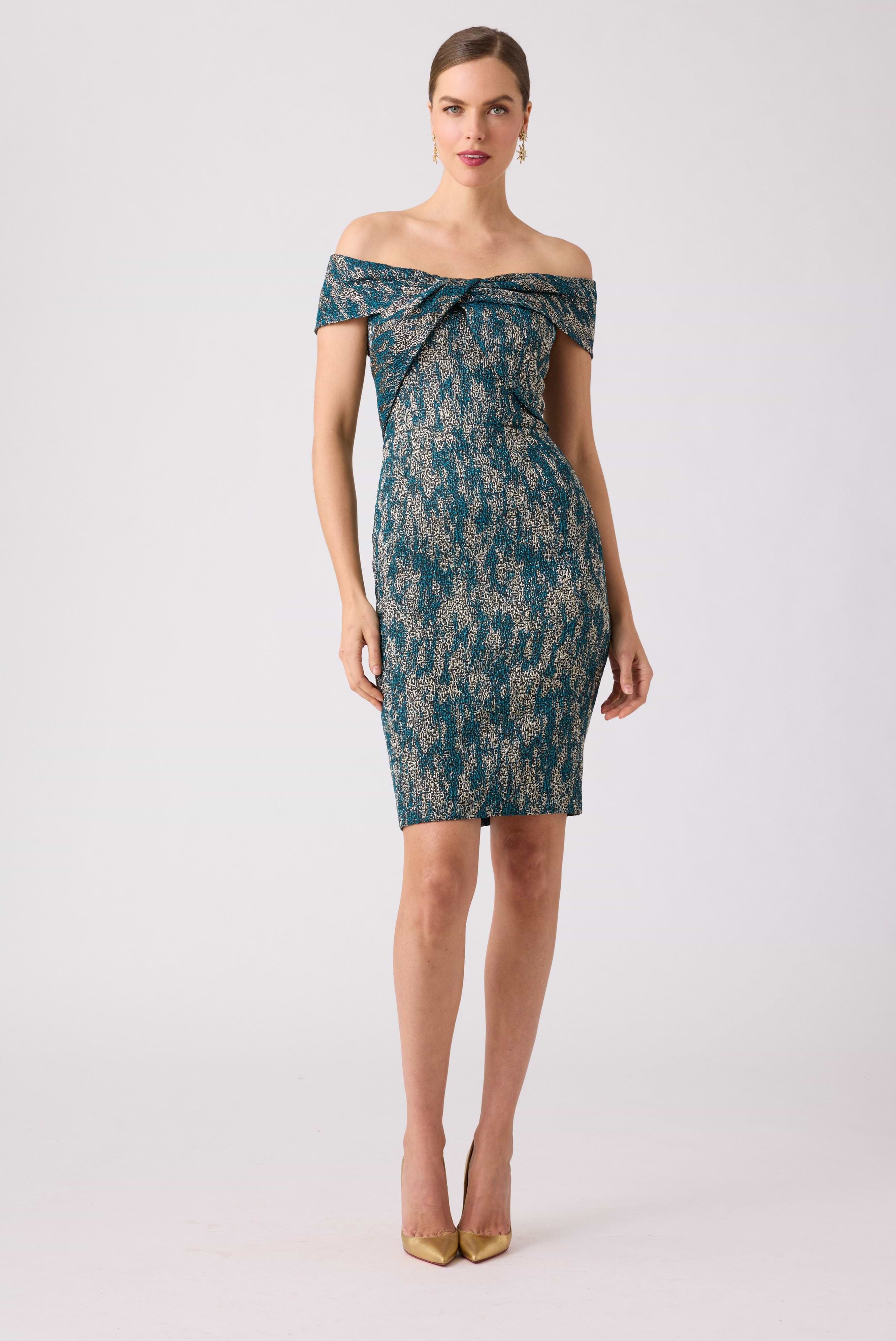 The Perfect Plus-One: 5 Stylish Ways to Wear Nude Pumps to a Wedding Terijon.com The Perfect Plus-One: 5 Stylish Ways to Wear Nude Pumps to a Wedding Terijon.com