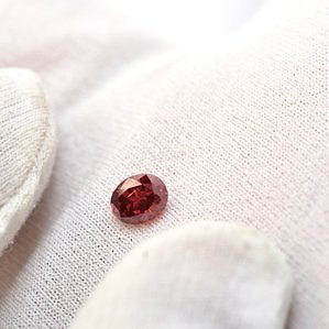 An 0.80 carat Fancy Red Red Argyle Tender diamond
