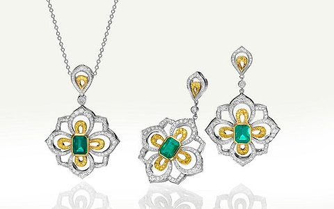 LEIBISH Emerald jewelry with very similar carat weight and size of the center stones