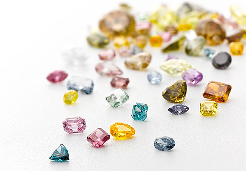 natürliche Diamanten in ausgefallenen Farben