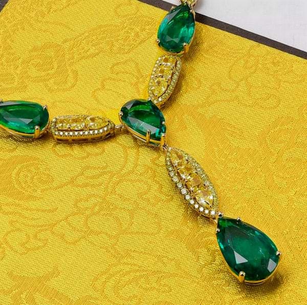 The 5 Most Expensive Pieces Of Emerald Jewelry In The World