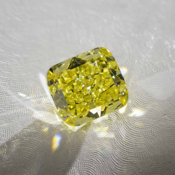 A Year of Color at Auction