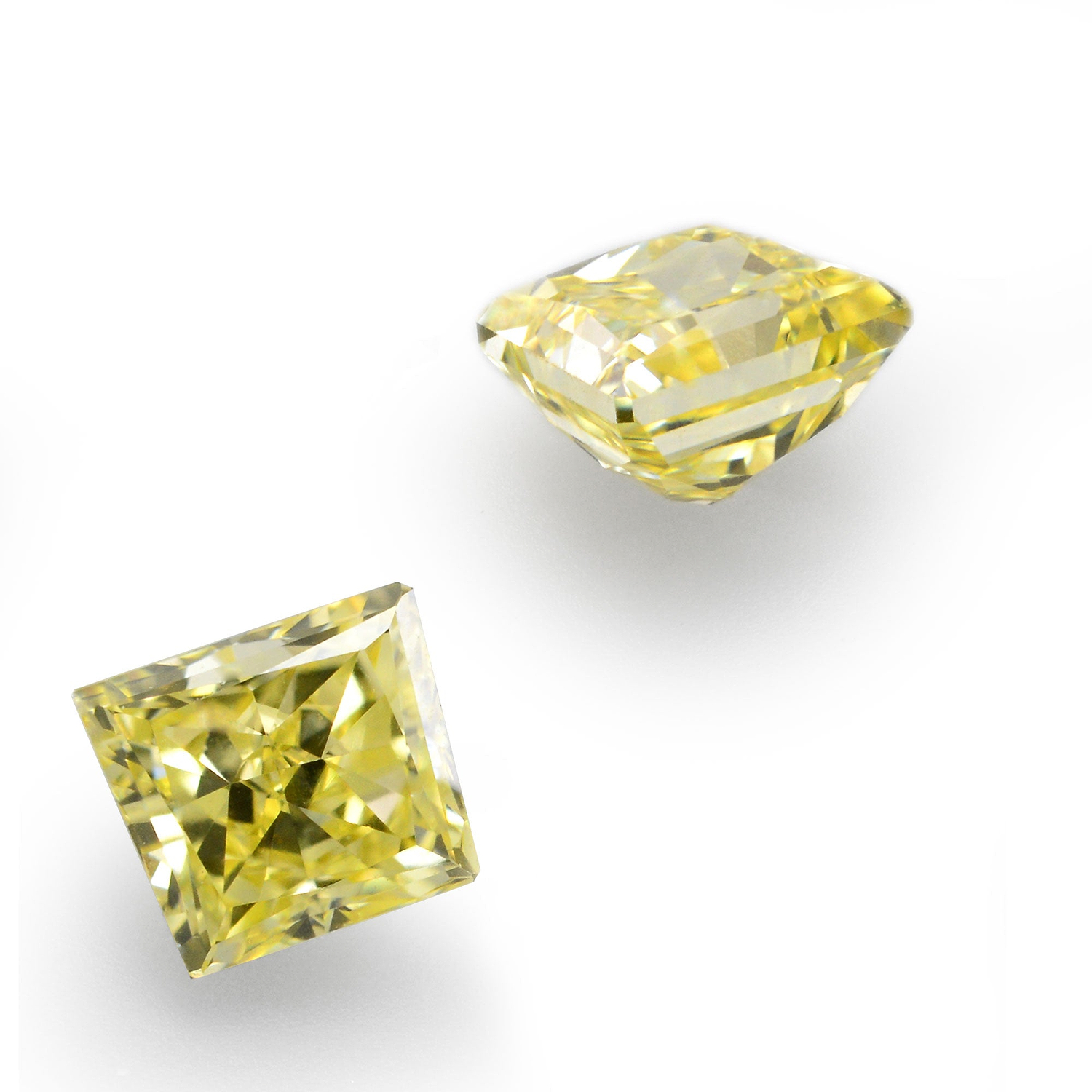 0.46 Carat Fancy Yellow Trapezoid Diamonds (SI1)