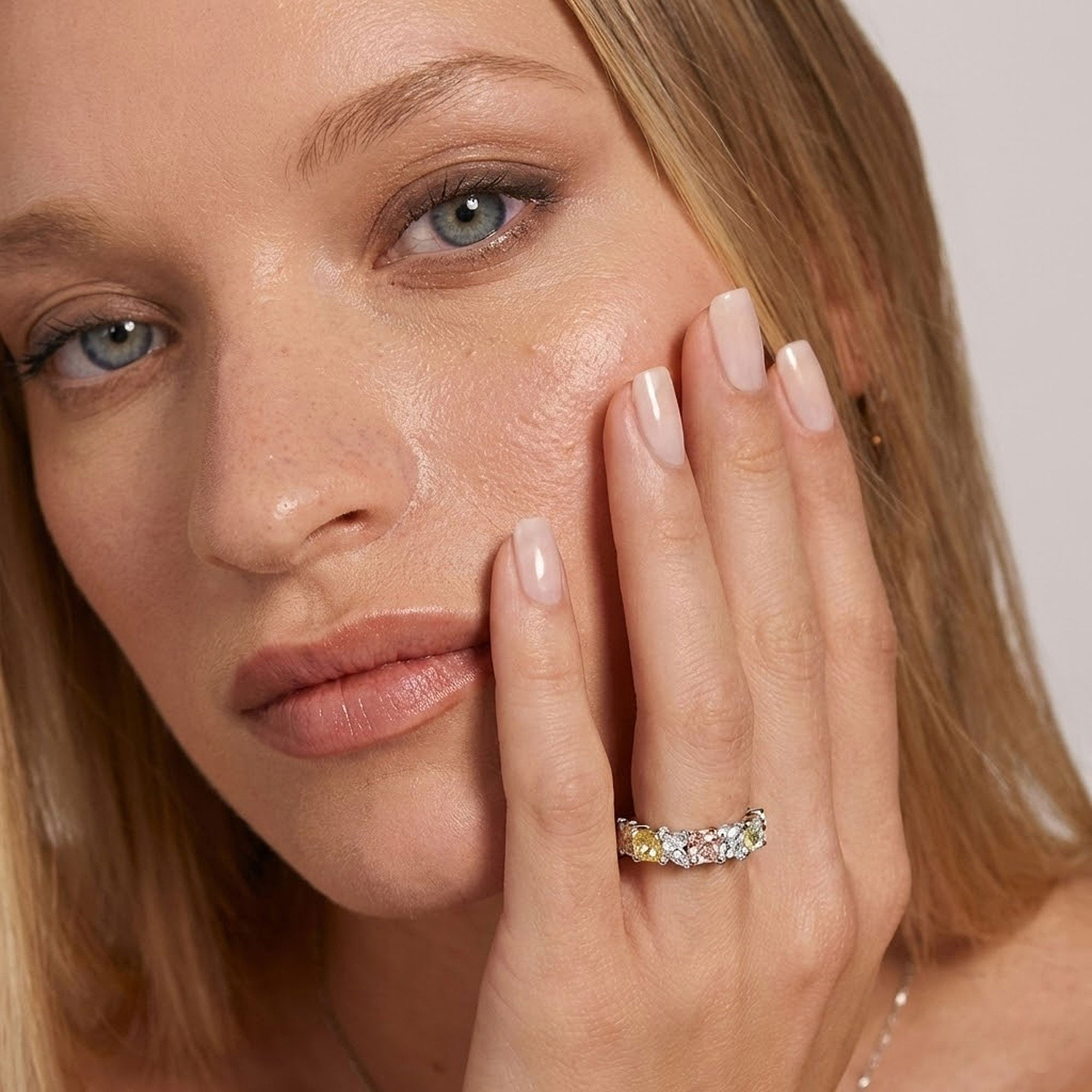 Multicolor Extraordinary Diamond Cluster Ring