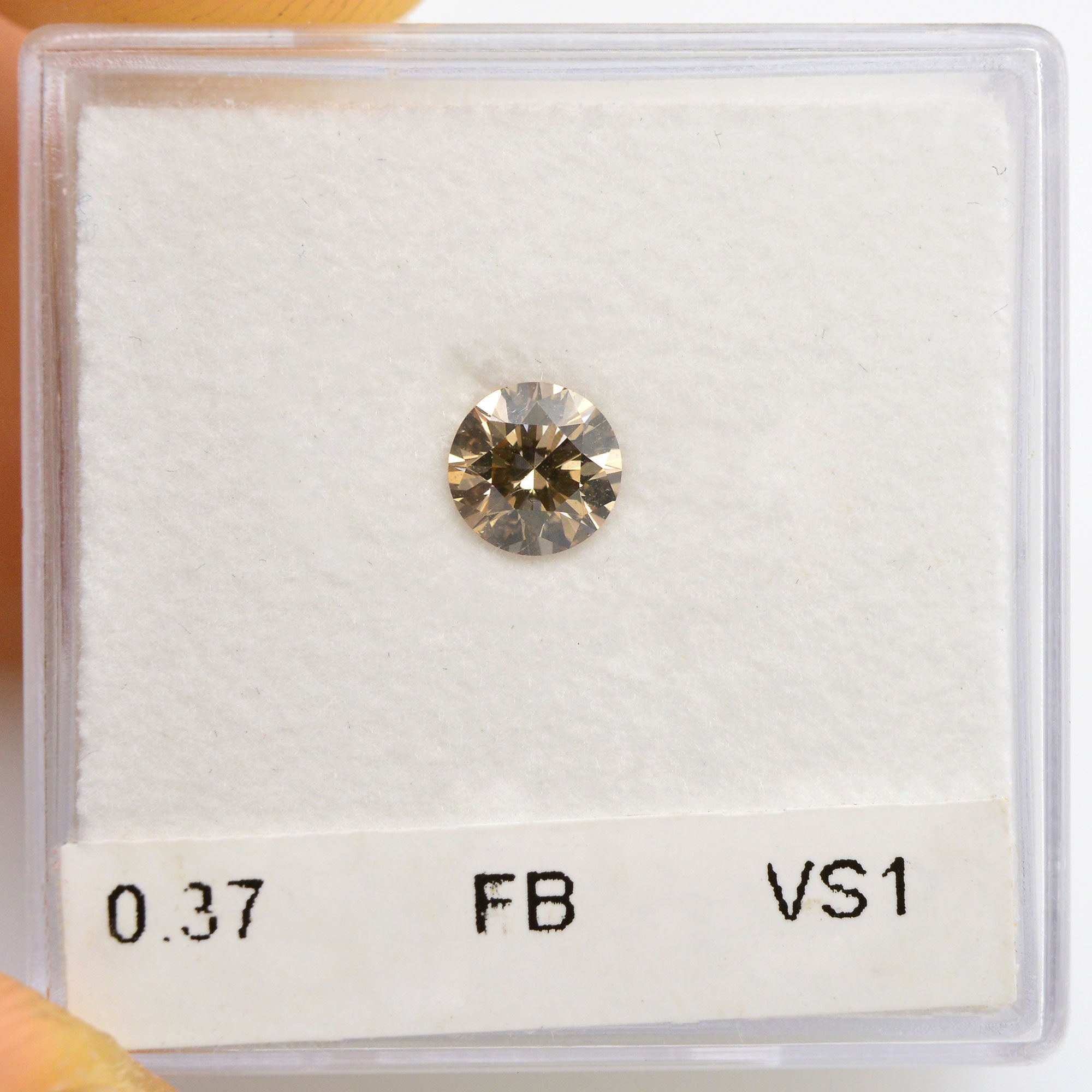 0.37 Carat Fancy Brown Round Brilliant Diamond VS1 IGI | LEIBISH