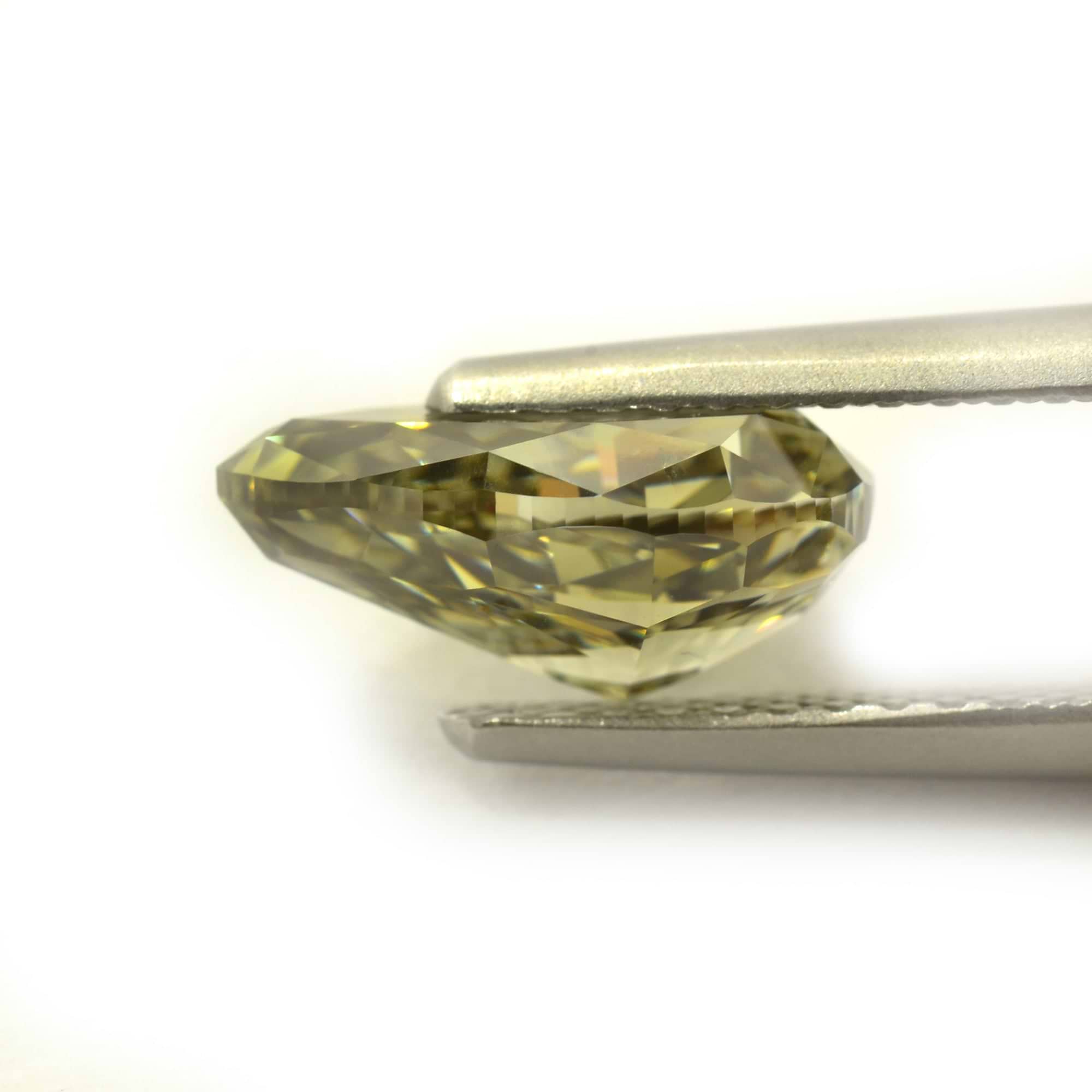 2.30 Carat Chameleon Pear Diamond VS2 GIA | LEIBISH