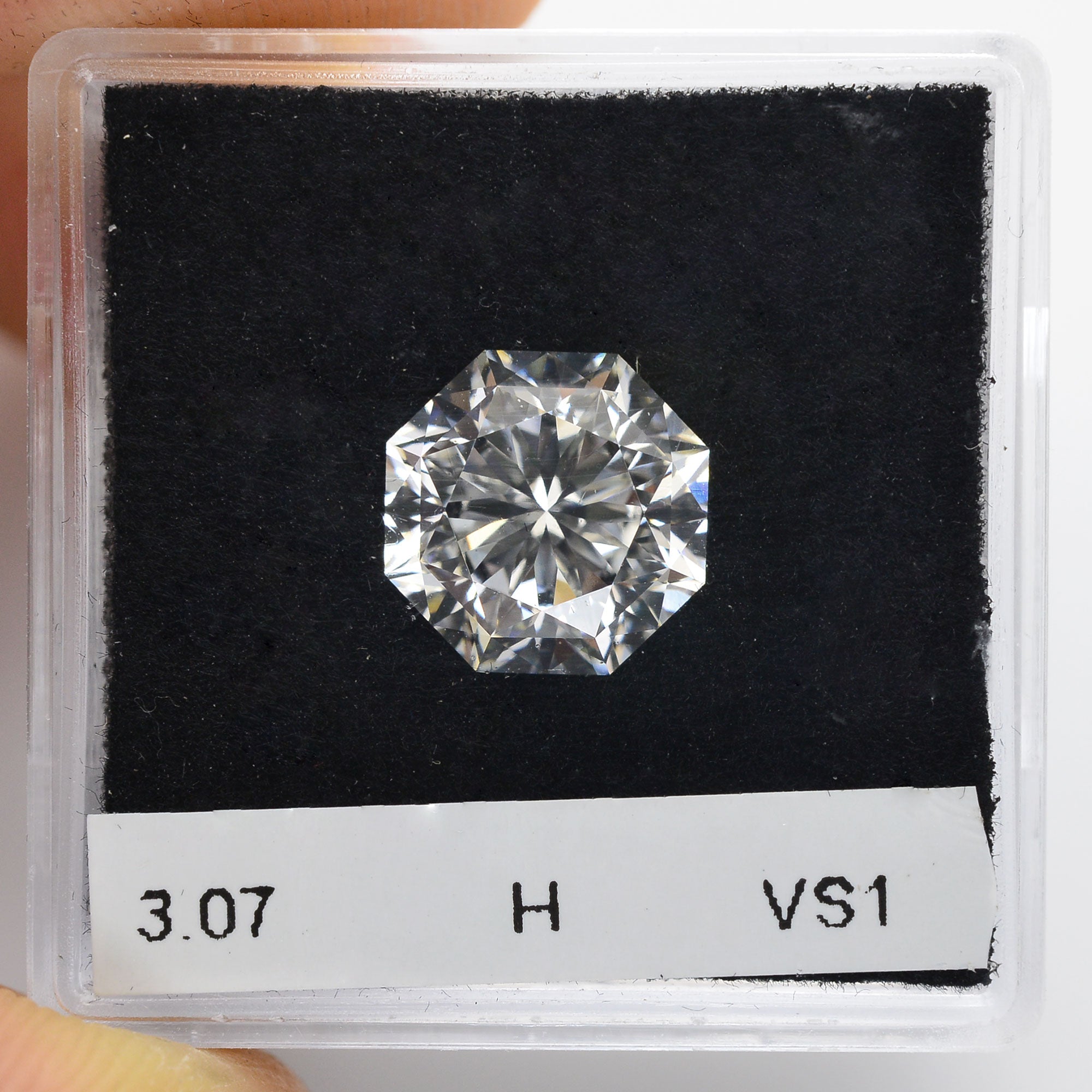 3.07 Carat H Octagon Diamond VS1 GIA | LEIBISH