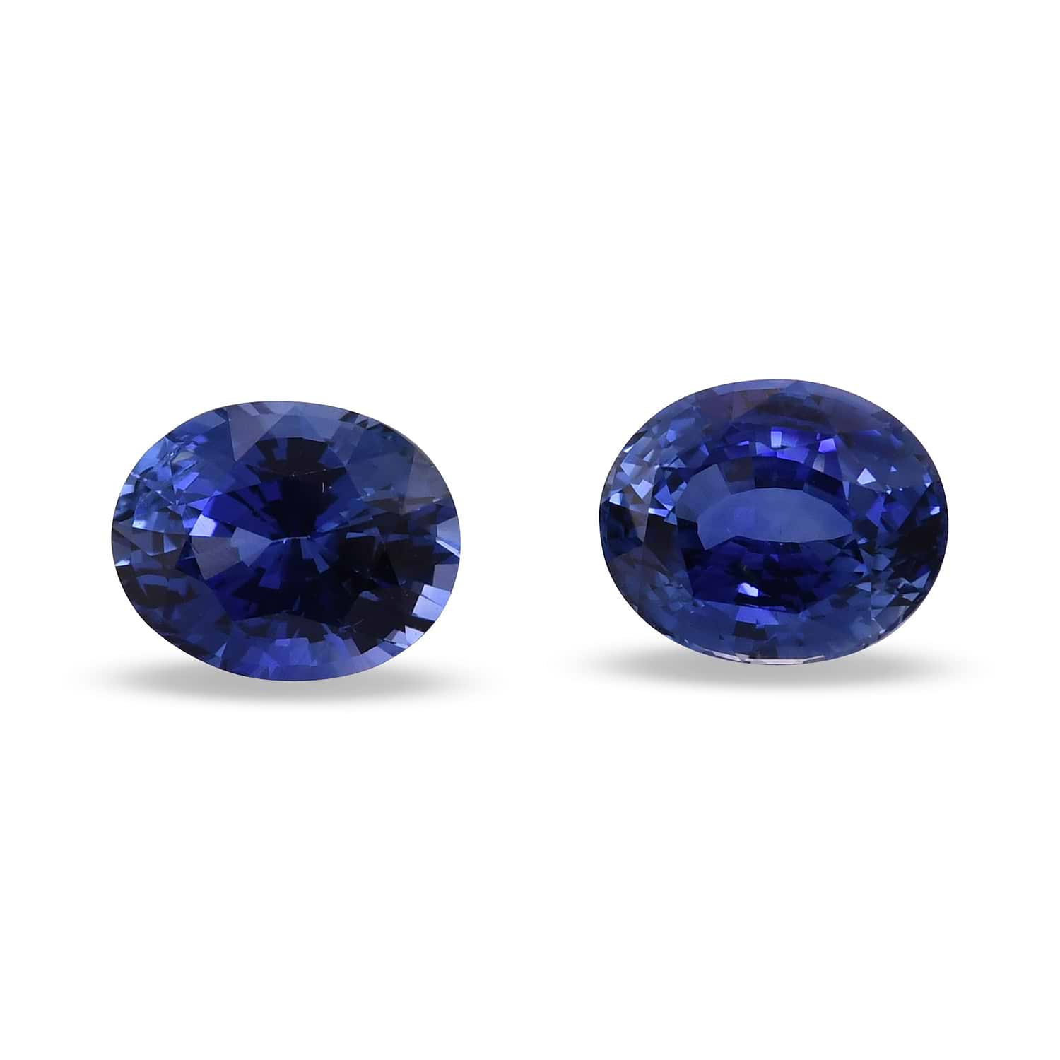 8.76 Carat Blue SRI LANKAN Oval Sapphire GRS
