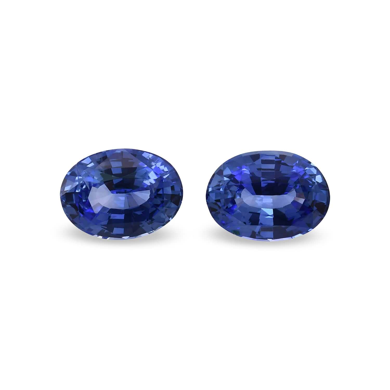 3.65 Carat Blue SRI LANKAN Oval Sapphire