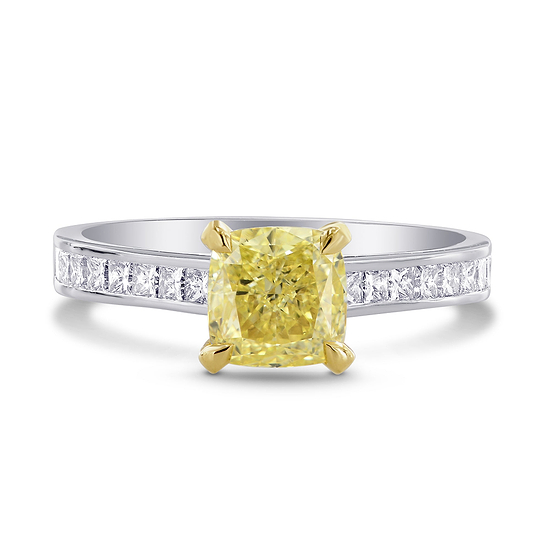 Solitaire Ring Setting with Princess Side Diamonds