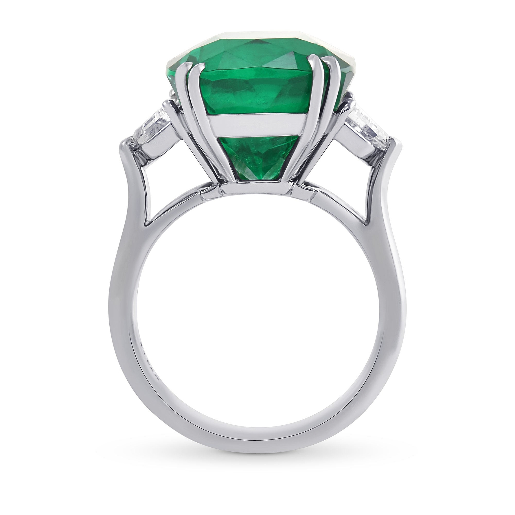 Exceptional Cushion Emerald and Diamond Three Stone Ring GUBELIN - 2