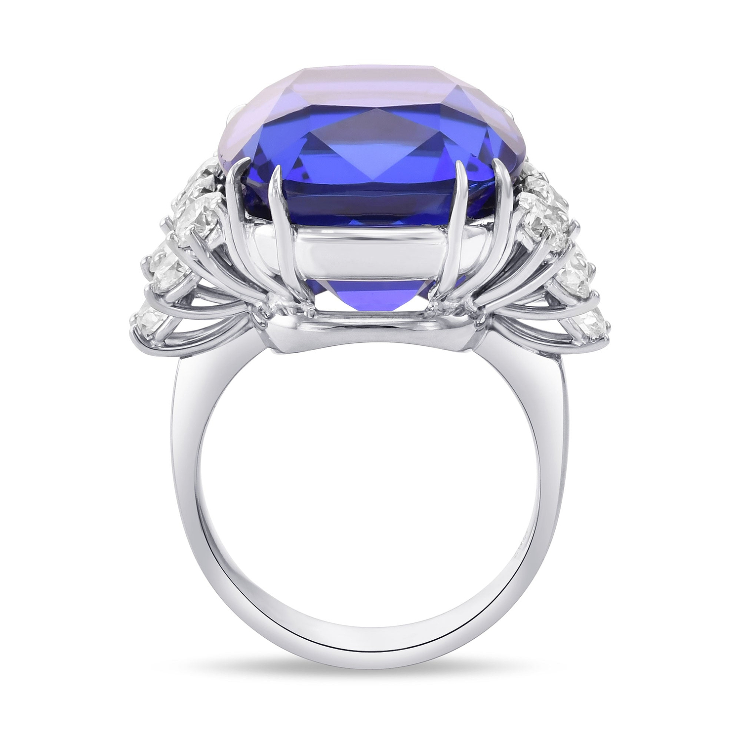 Cushion Tanzanite and Diamond Extraordinary Ring - 2