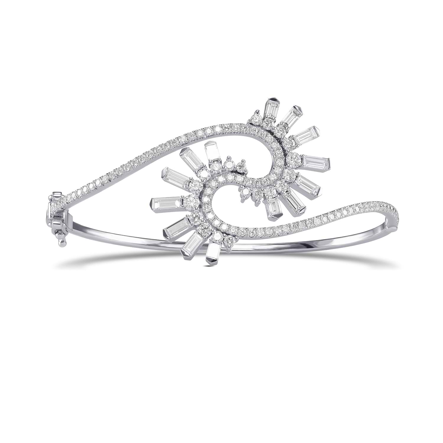 Extraordinary White Diamond Bracelet