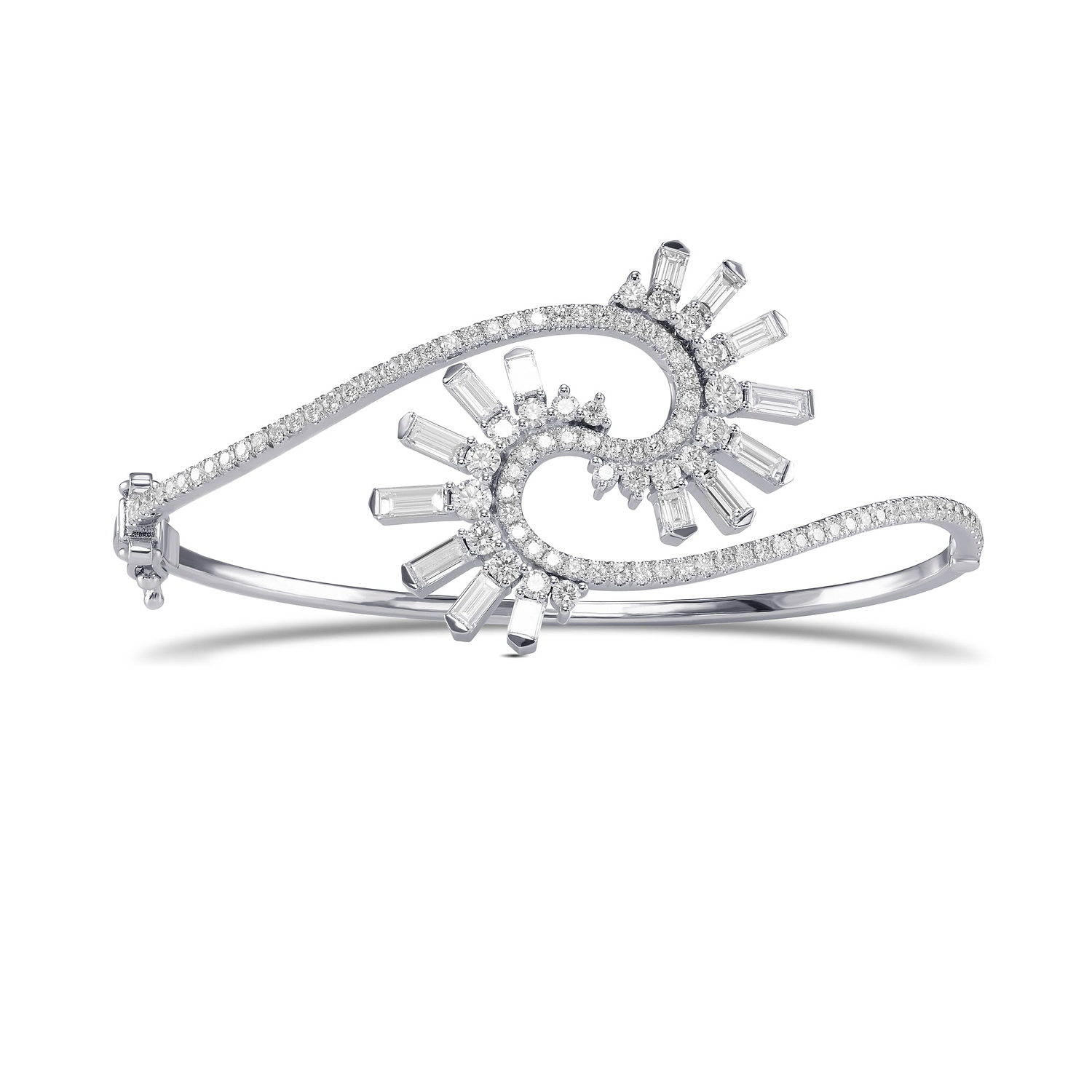 Extraordinary White Diamond Bracelet