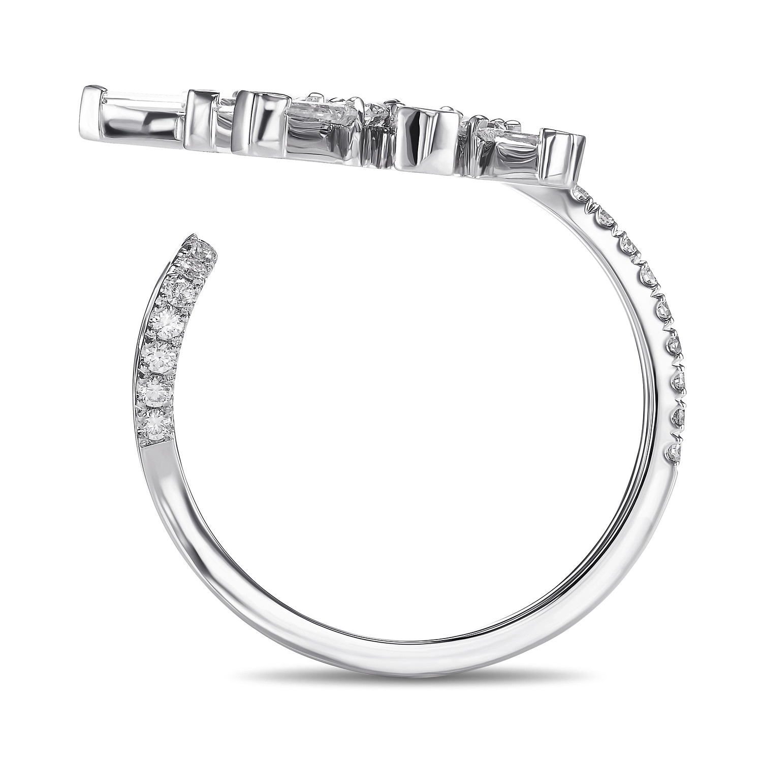 Extraordinary White Diamond Ring