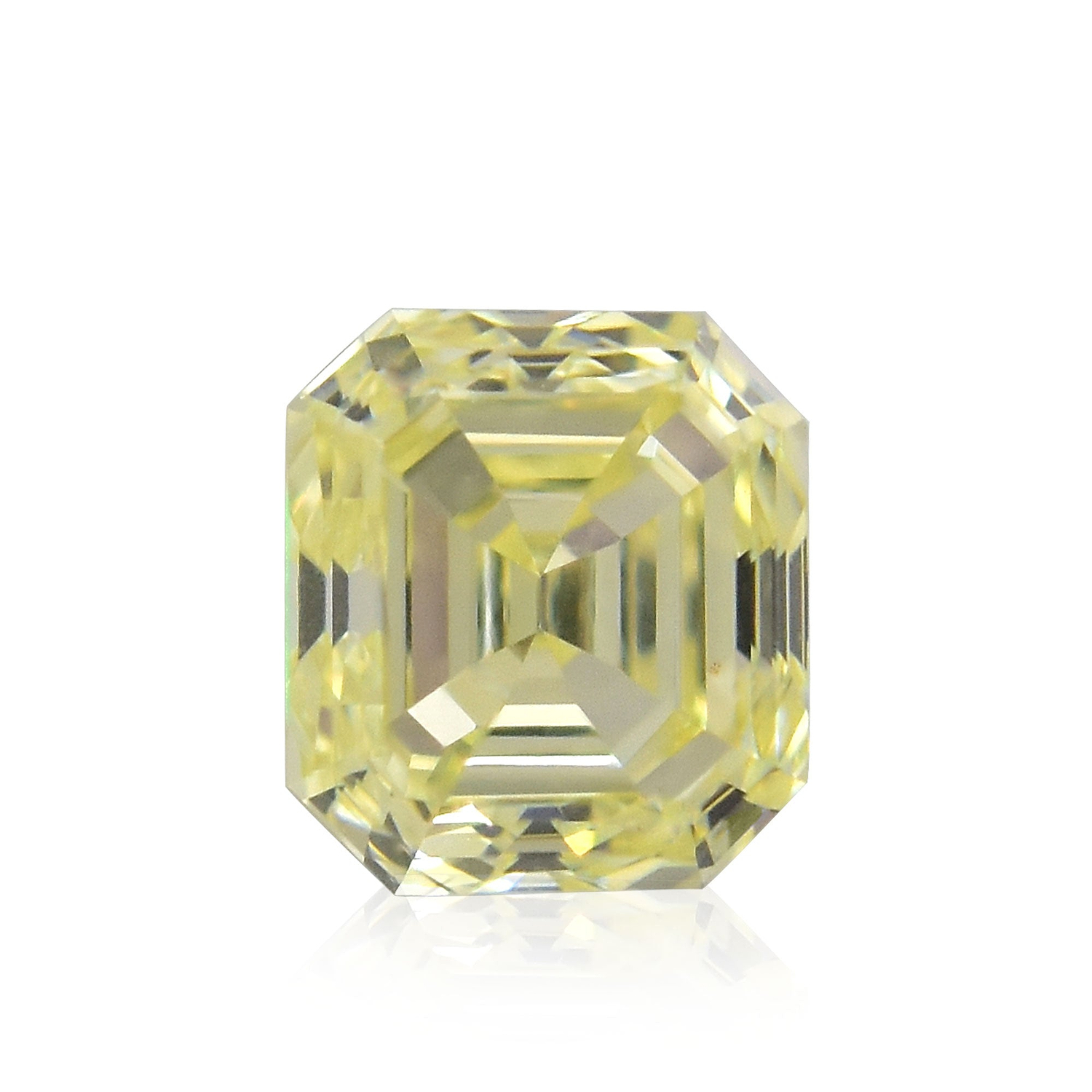 0.35 Carat Y-Z Emerald Diamond VVS2 IGI