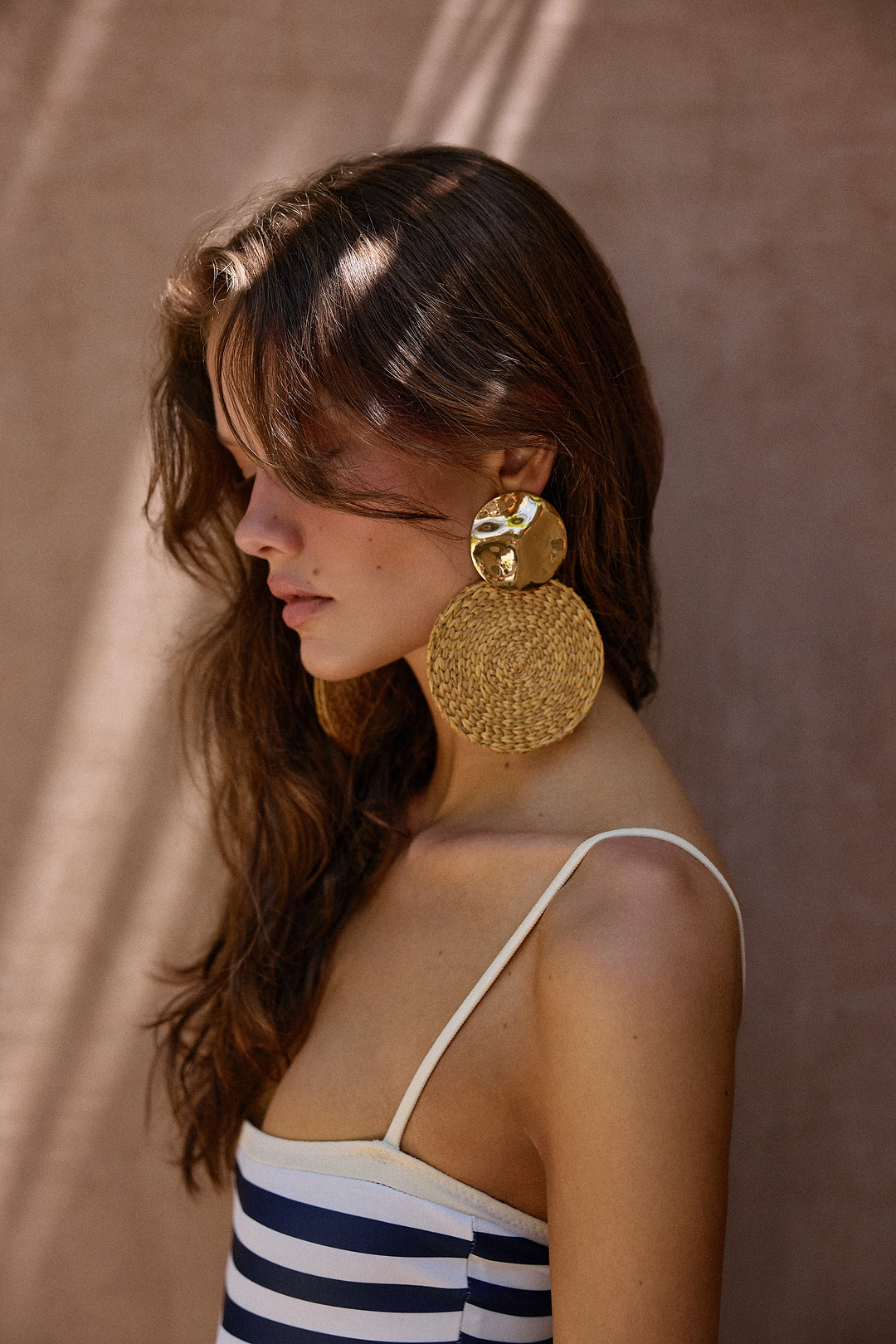 Rattan Disc Earring (Gold/Rattan)