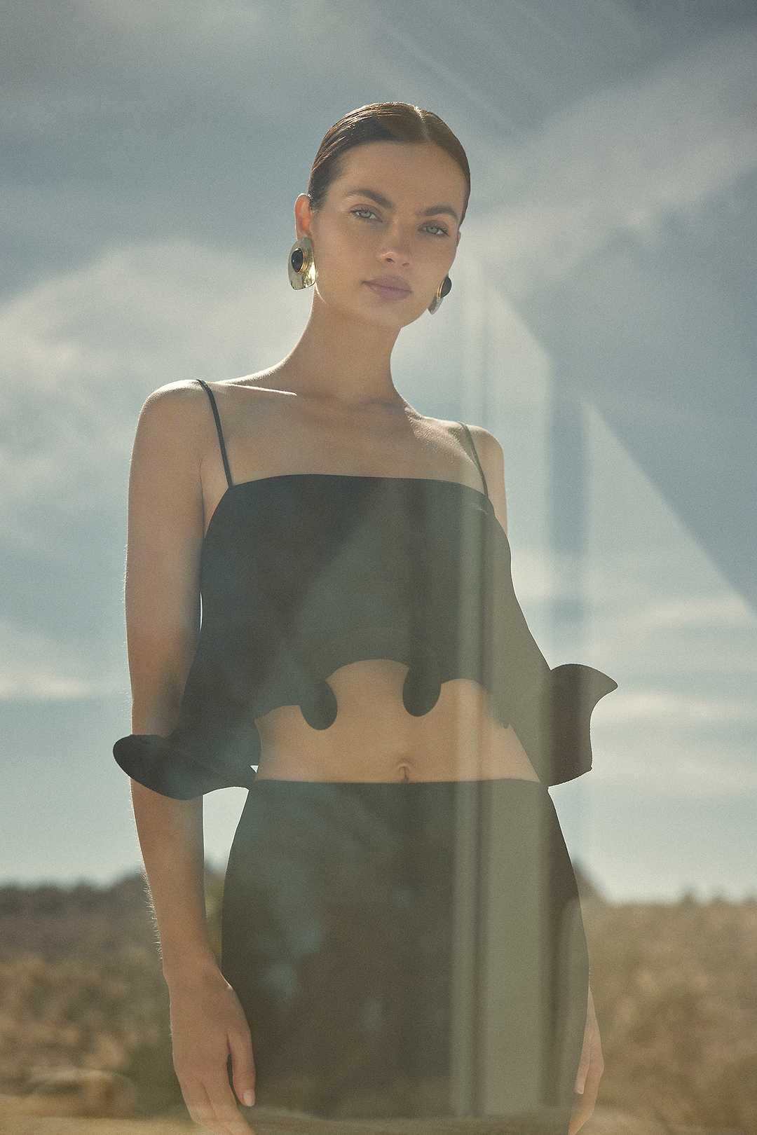 Ruffle Hem Crop Top (Black)