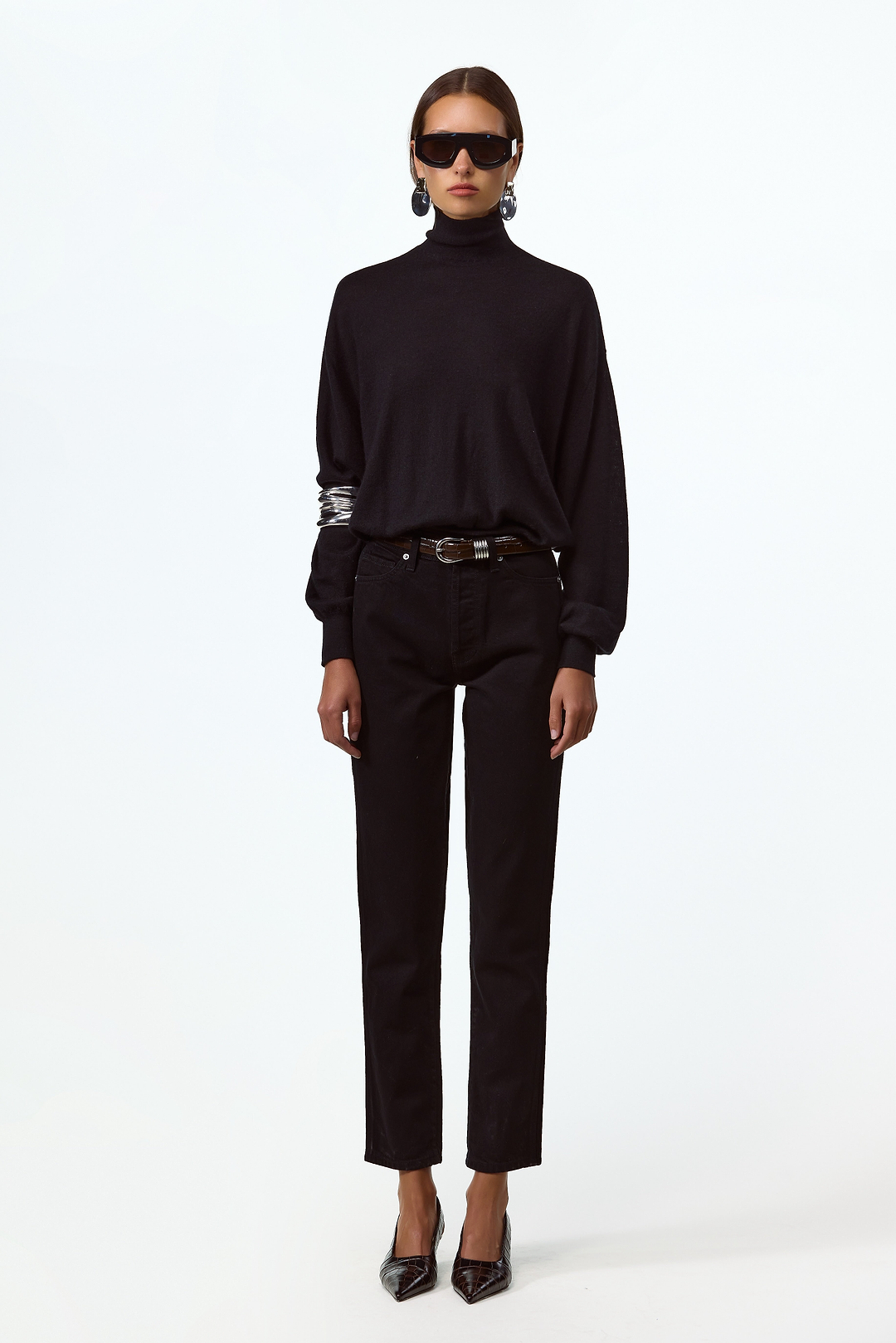Relaxed Cashmere Turtleneck (Black)