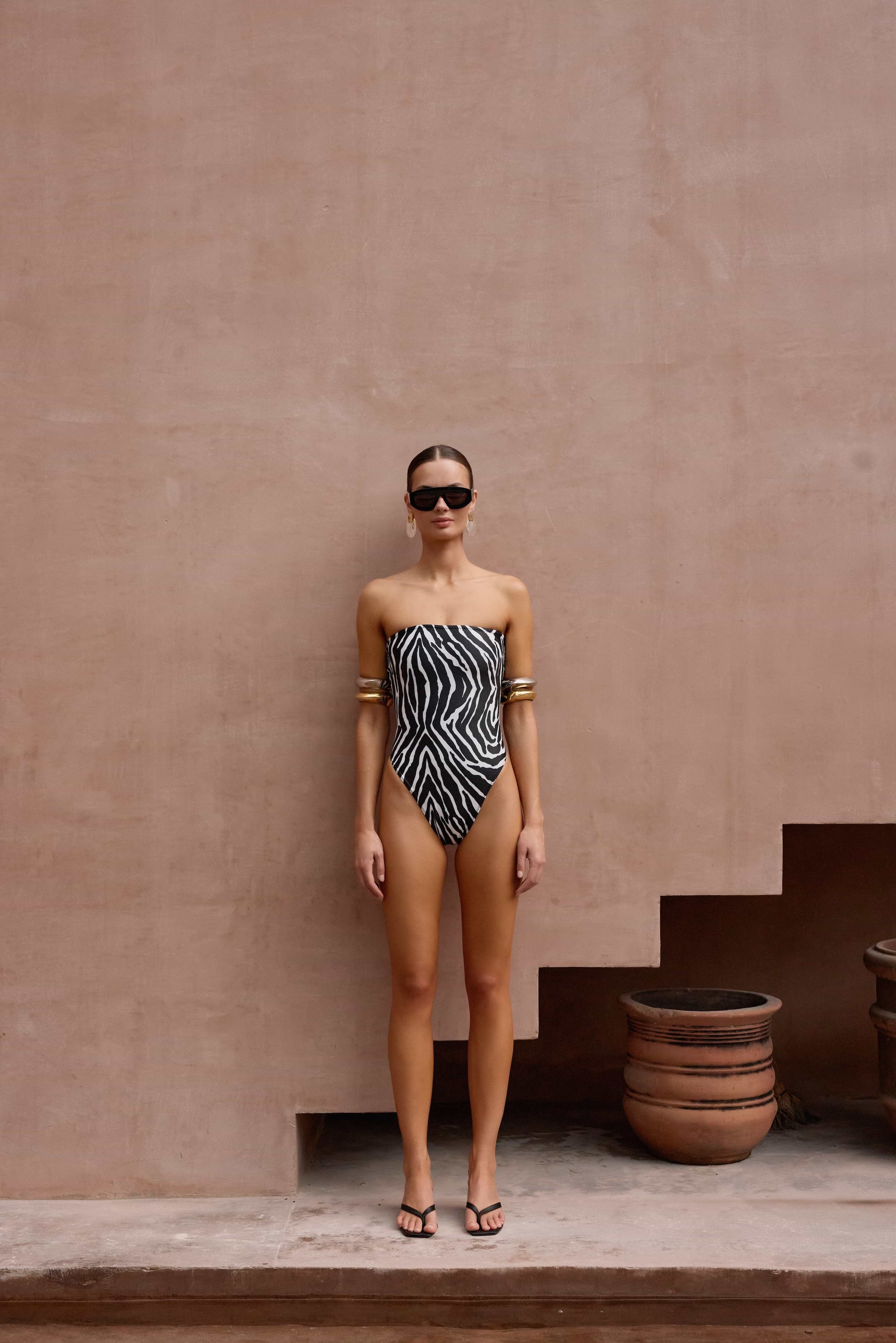 新品bohemians BIGLOVE ZEBRA SMOOTH ワンピース SAME Strapless One Piece | Zebra