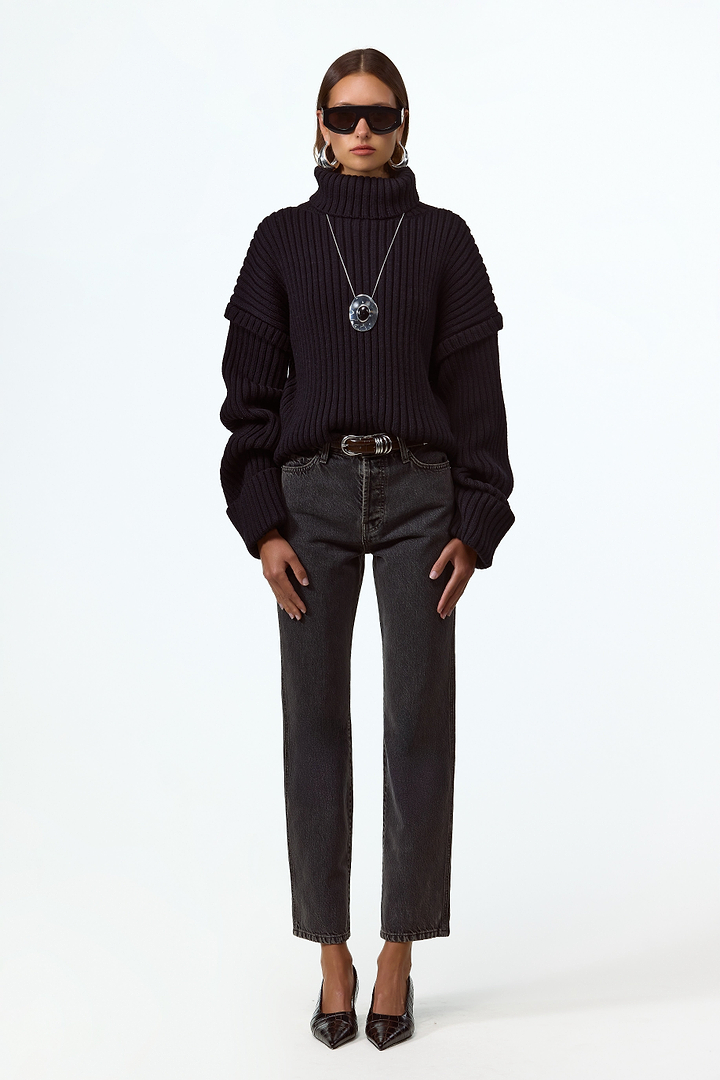 Oversized Ribbed Wool Sweater (Black)