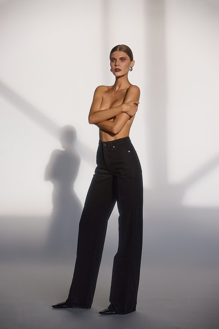 The Wide Leg Jean (Black)