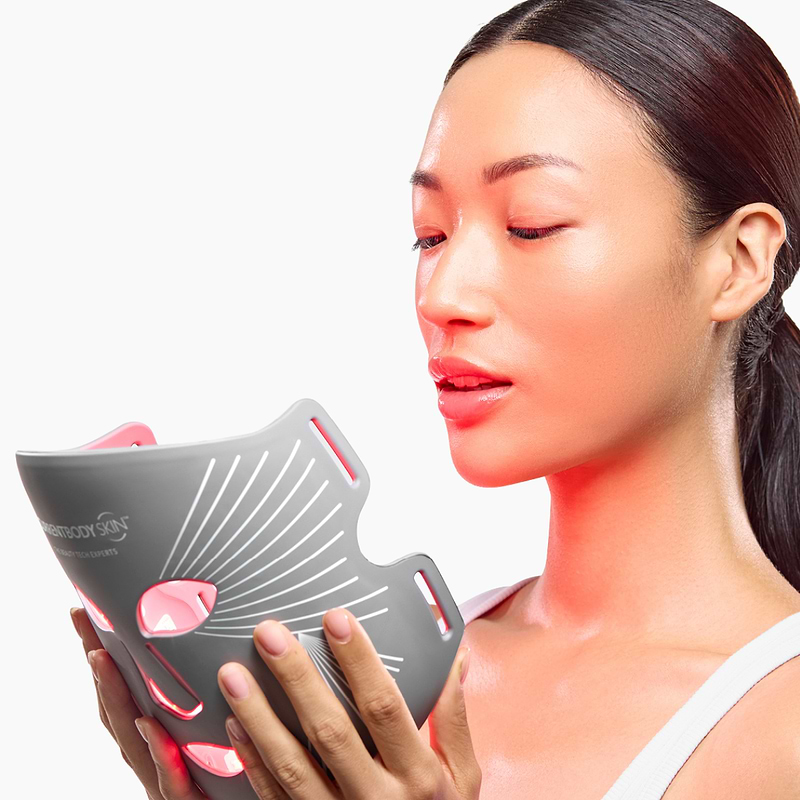 CURRENTBODY 4-in-1 LED フェイスマスク CurrentBody Skin LED 4イン1