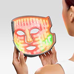 Model holding multi light mask with COMPLETE mode