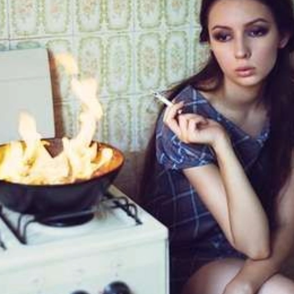 smoking-artsy-girl-smoking-cig-sad