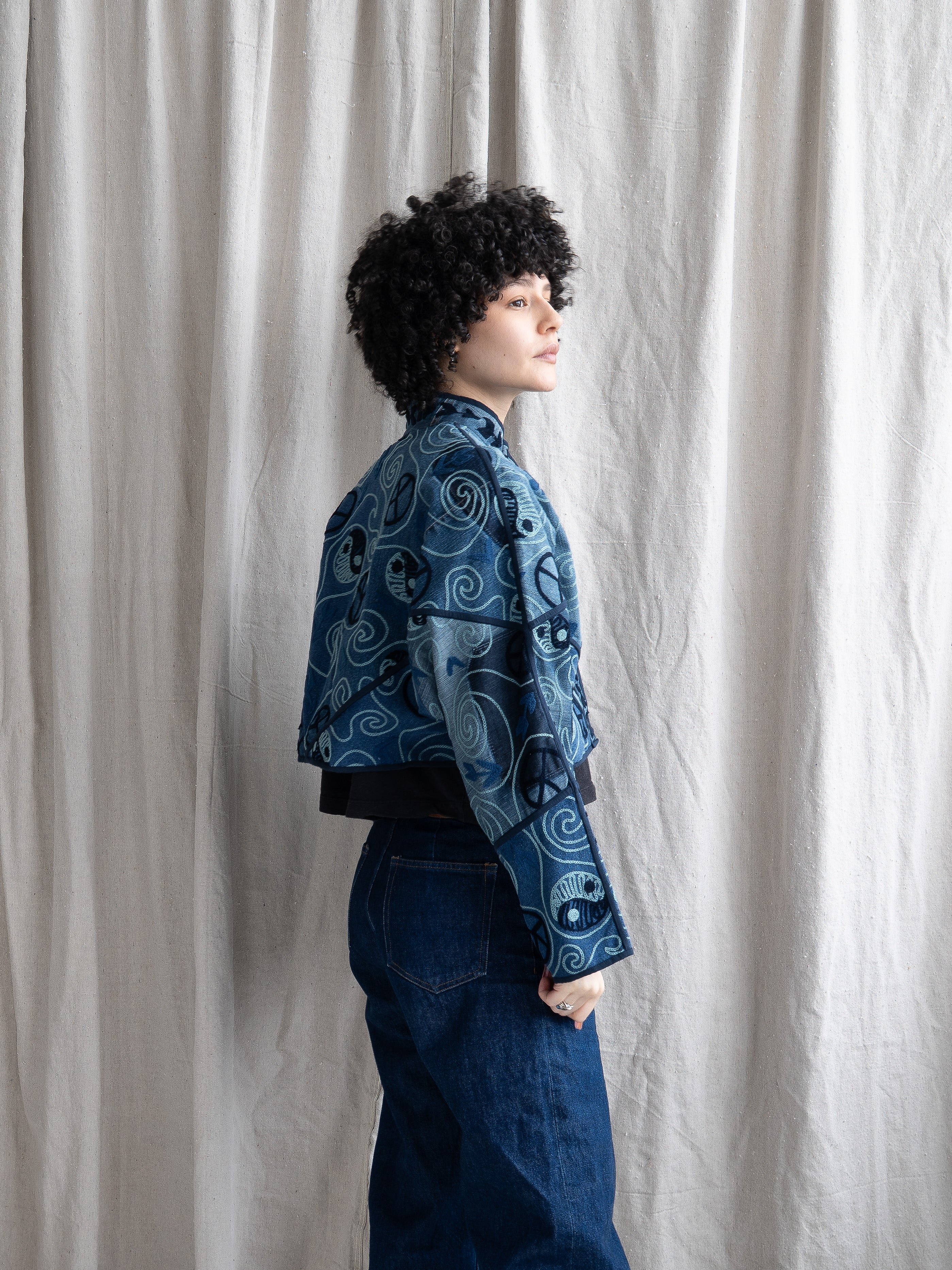 The Kaira Cropped Denim Suzani Jacket - Medium