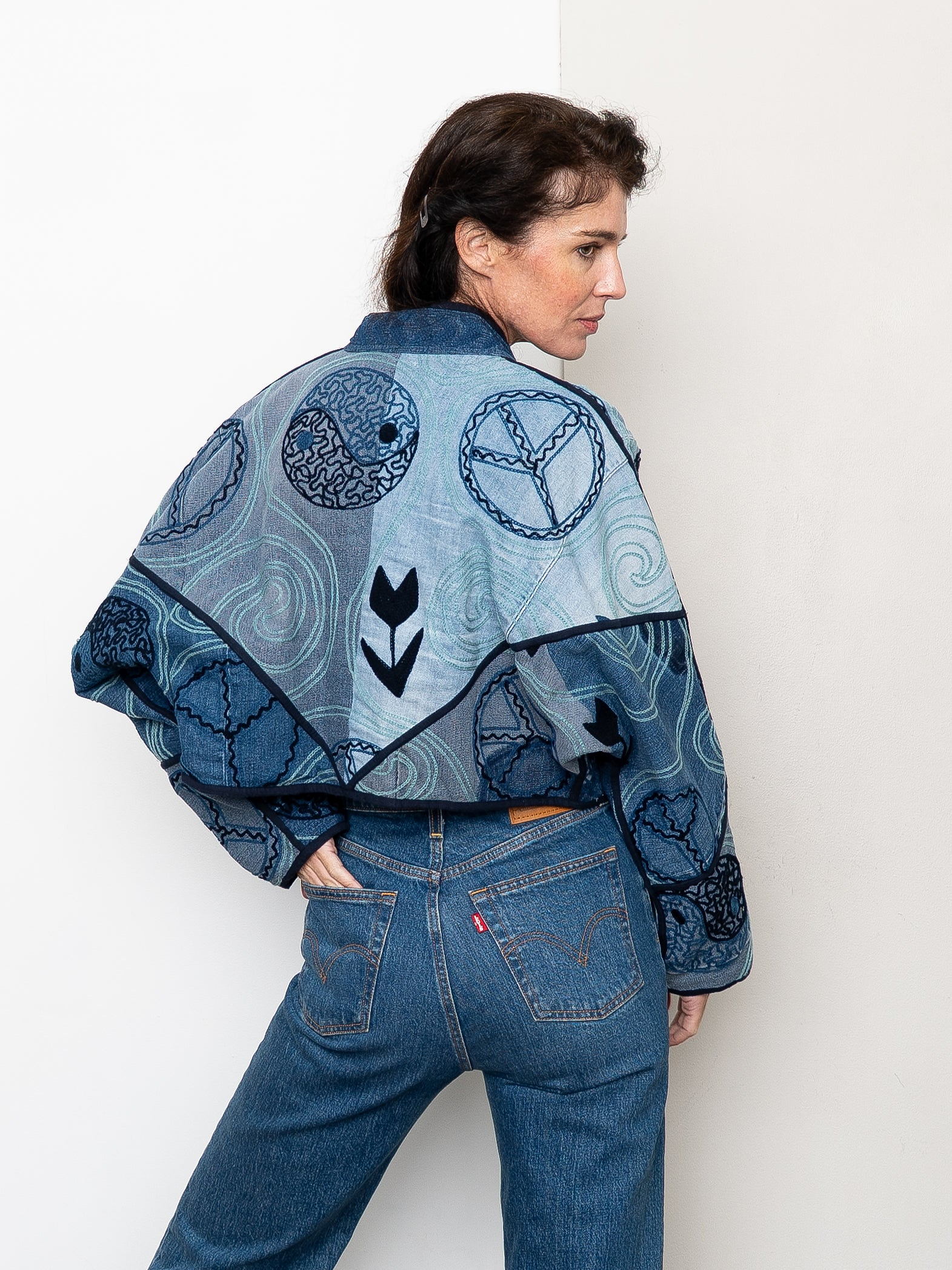 The Kaira Cropped Denim Suzani Jacket - Medium