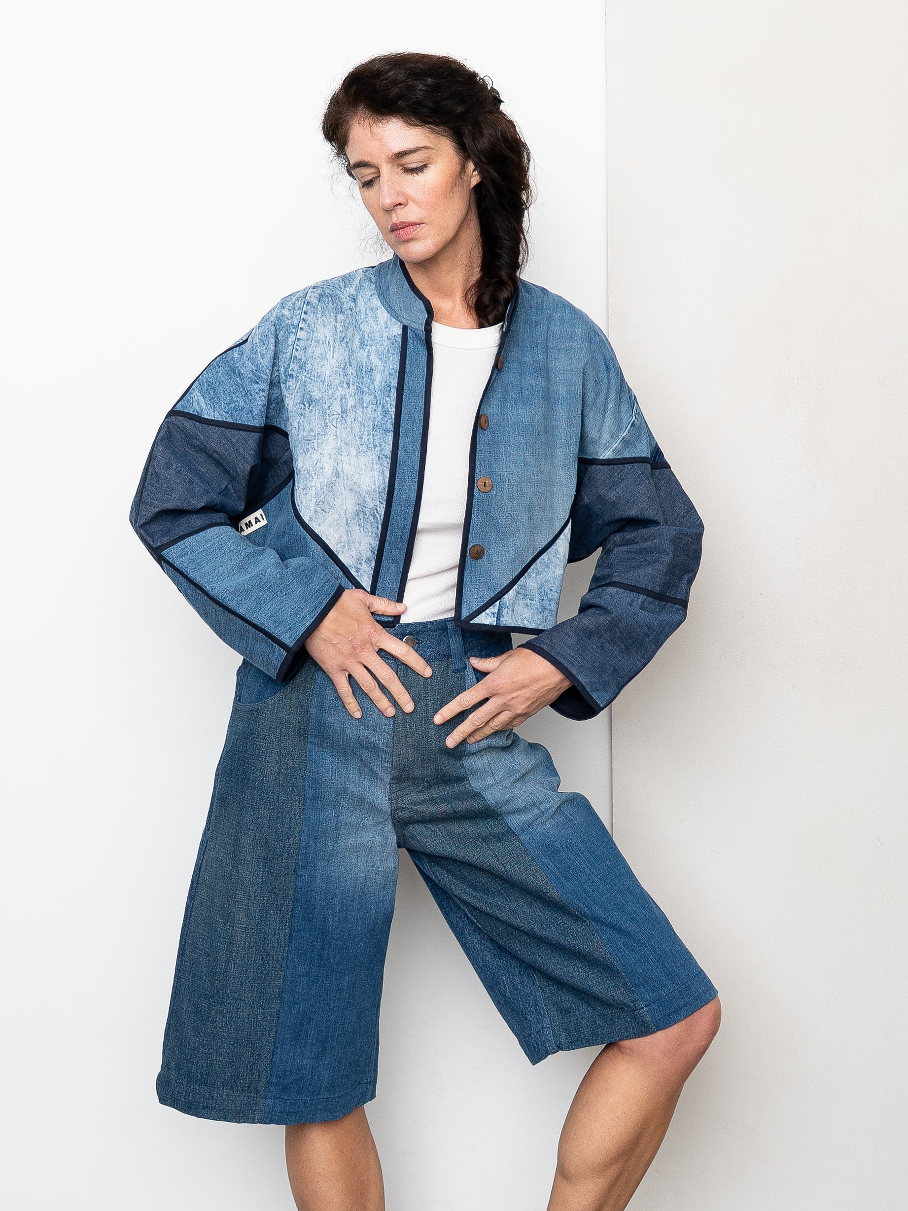 The Kaira Cropped Denim Jacket - Medium