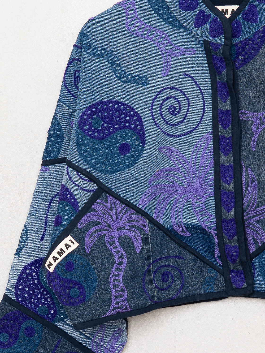 The Kaira Cropped Denim Suzani Jacket - Medium