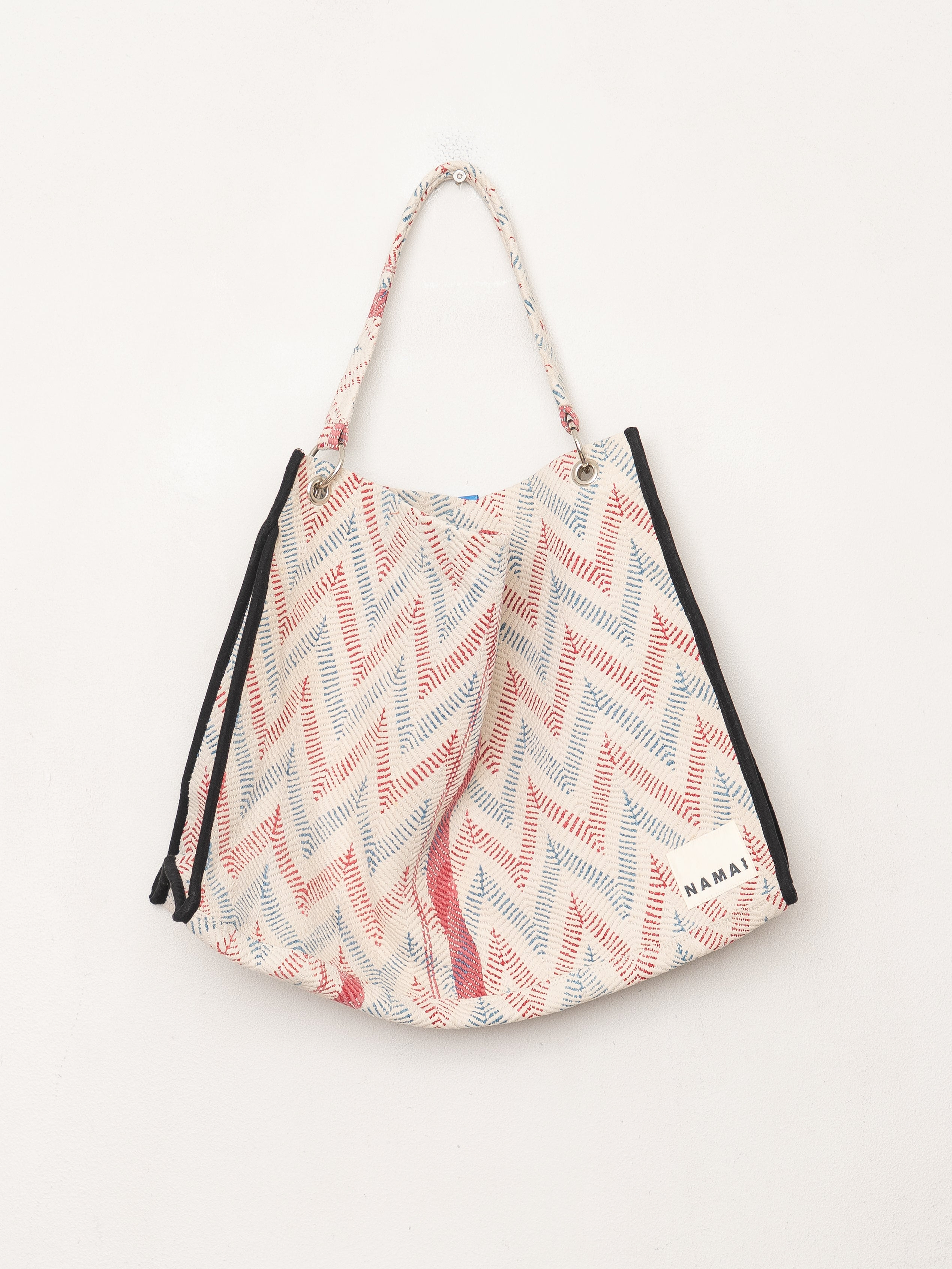 The Sakshi Quilted Shoulder Bag - Sample