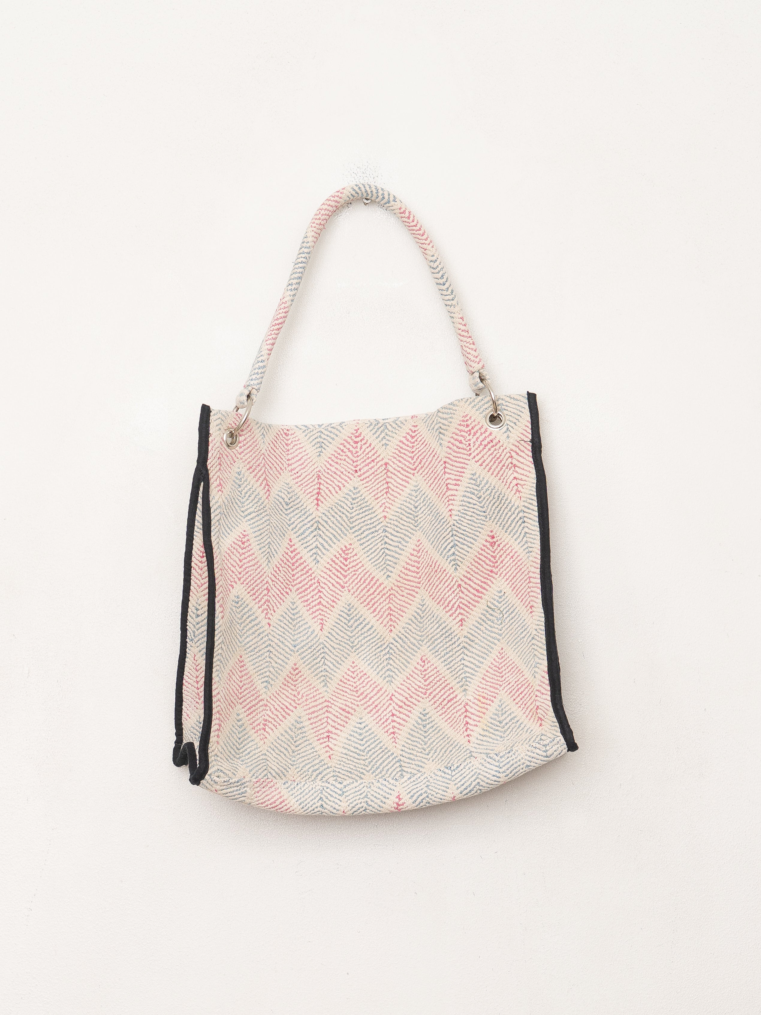 The Sakshi Mini Quilted Shoulder Bag - Sample