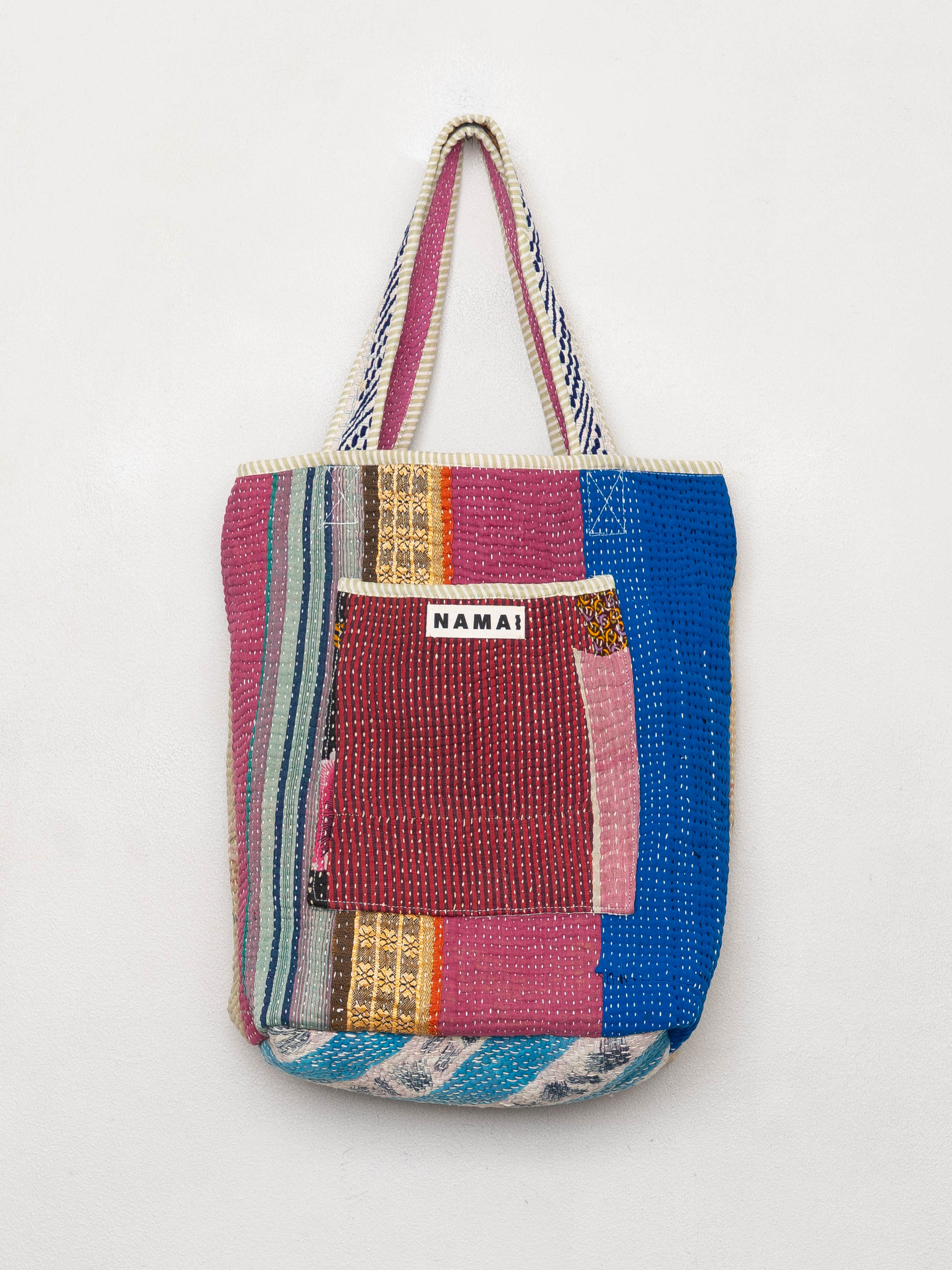 バッグ NAMAI The Falu Quilted Kanteen Bag Quilted Kantha Bags – NAMAI