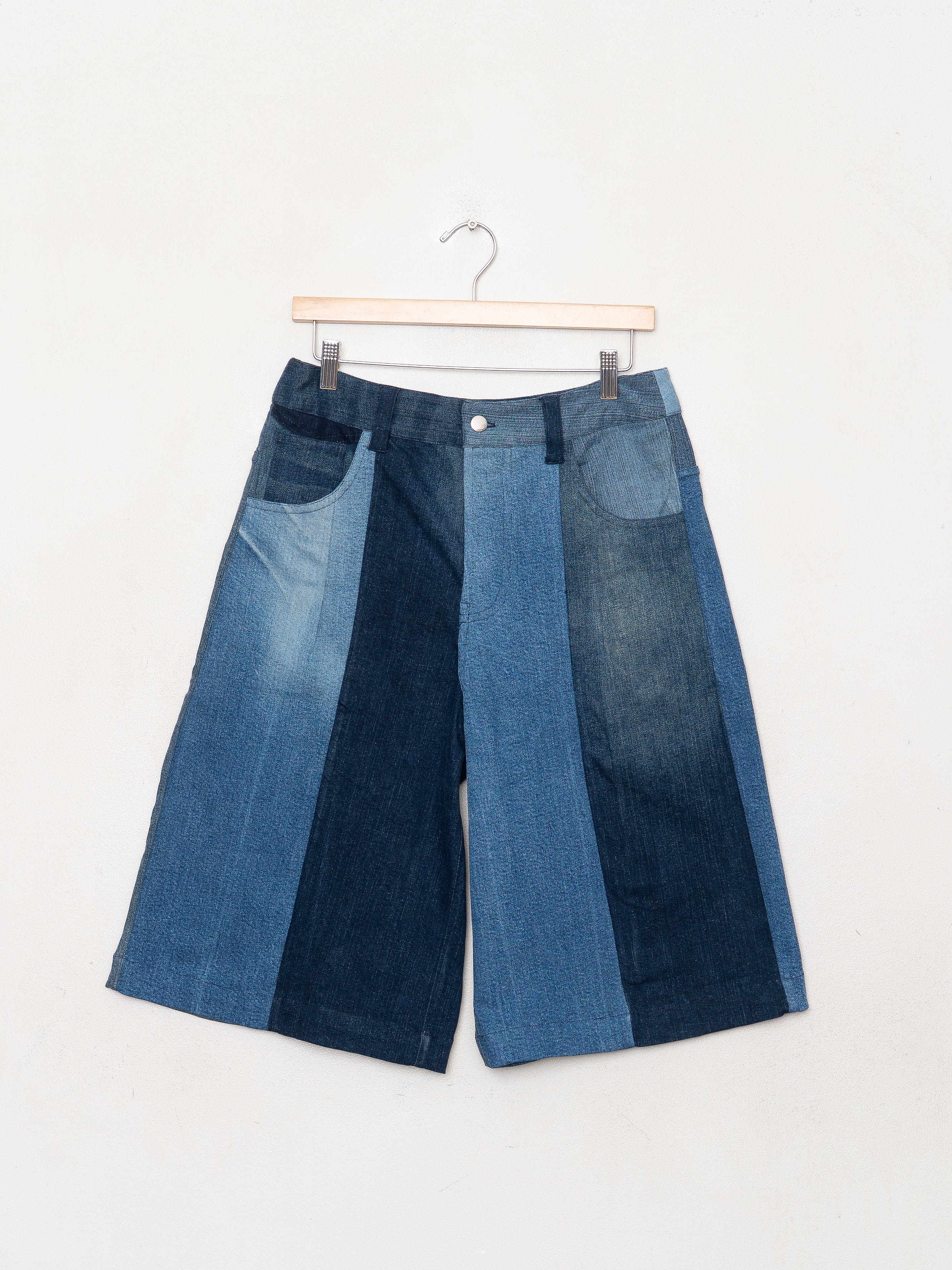 The Kamu Denim Shorts - Medium