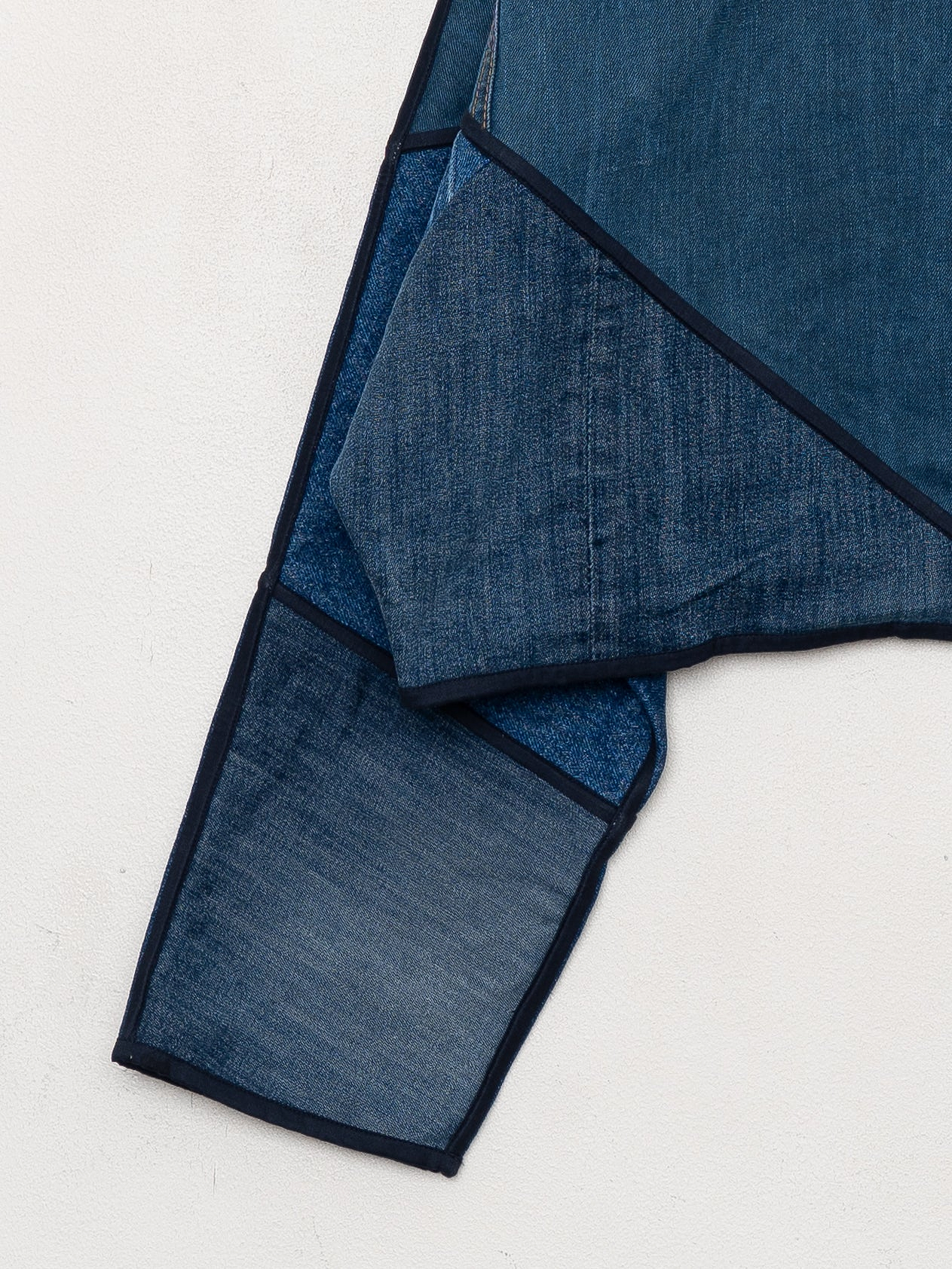 The Kaira Cropped Denim Jacket - Large