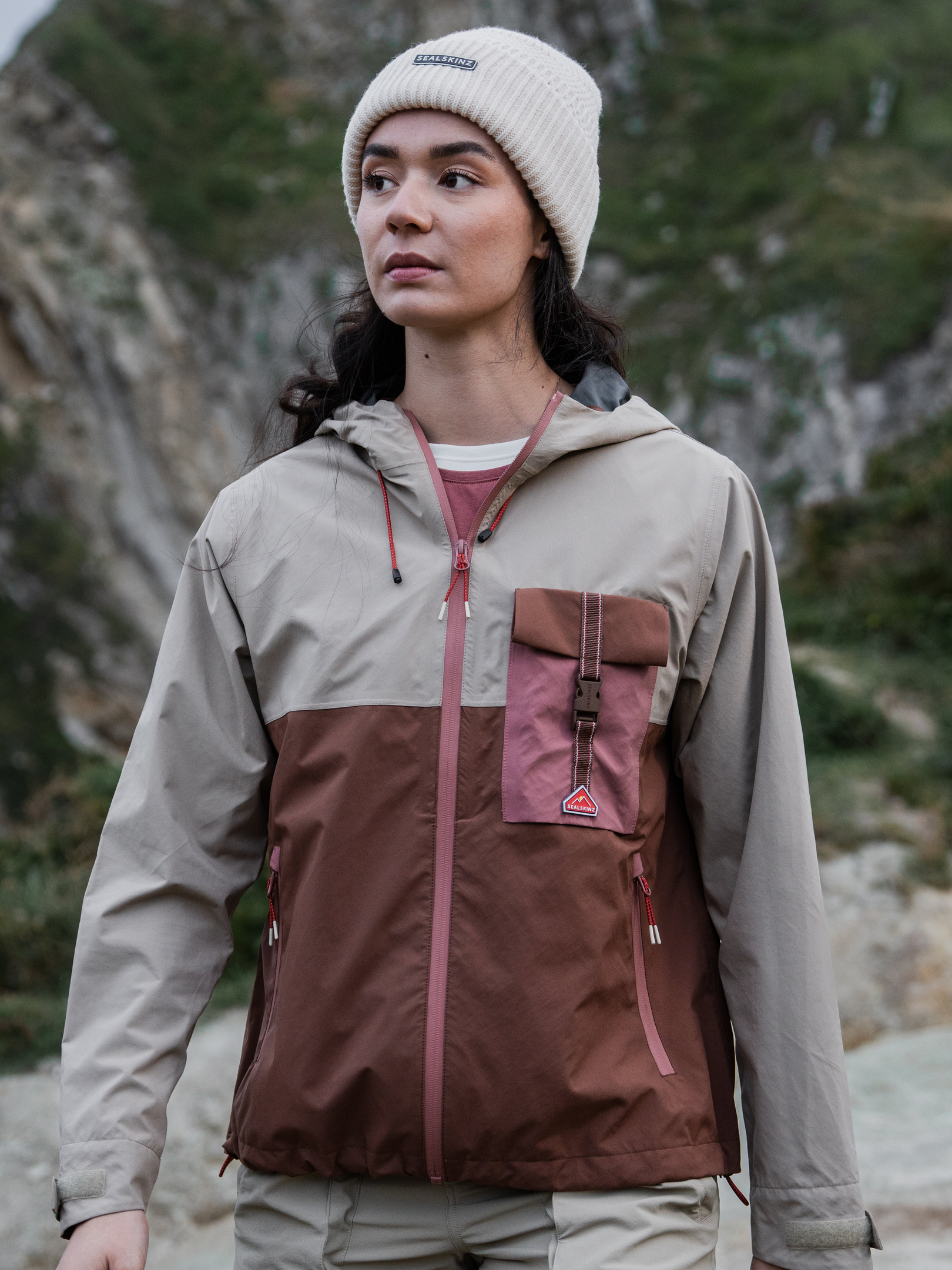 Sealskinz5006.jpg__PID:5f26f7a2-09b9-4a3f-ae26-4336e8183f71