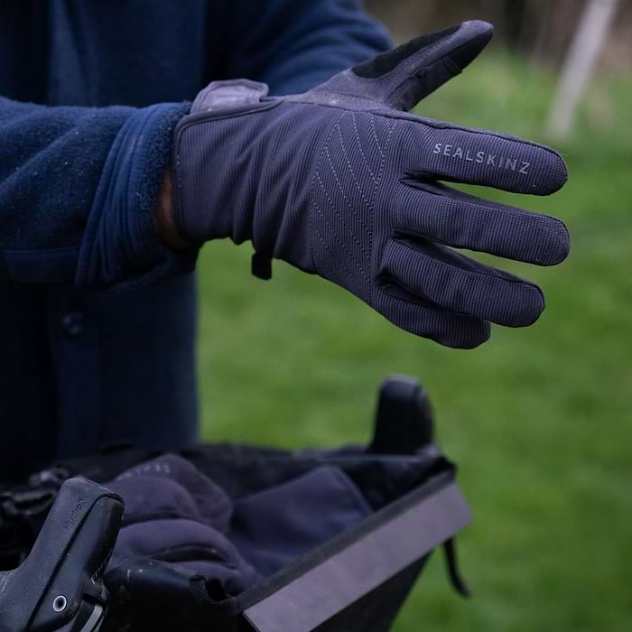 The Sealskinz Guide to Hunting Gloves - Sealskinz EU