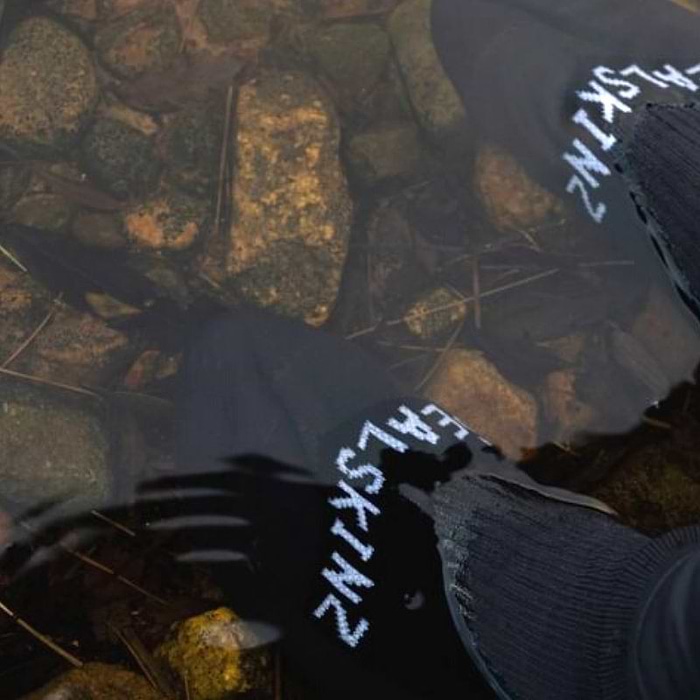 What is a waterproof sock anyway? - Sealskinz EU